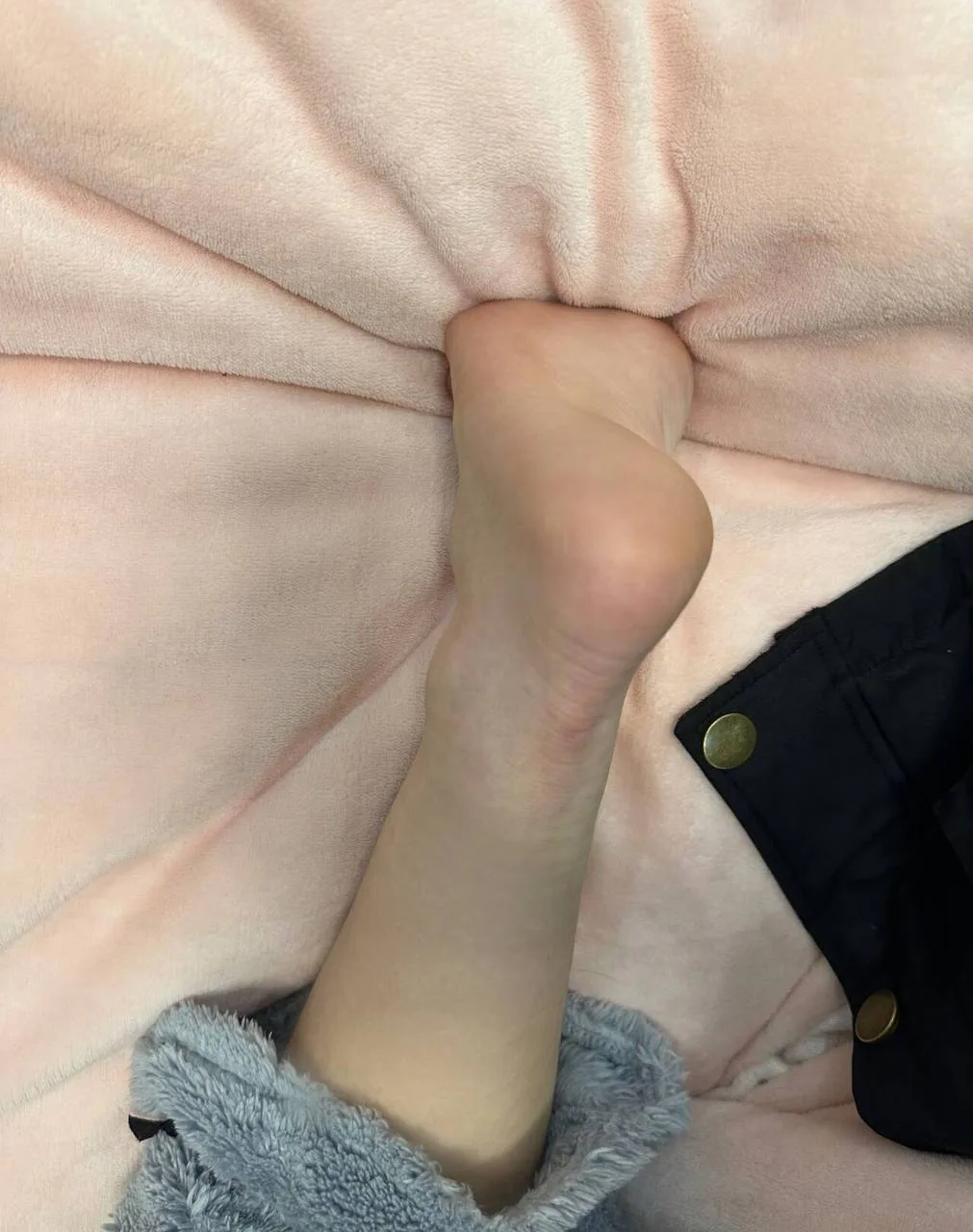 脚模面试脸足同框套路系列-214 可爱女生 [1V/3M]插图1