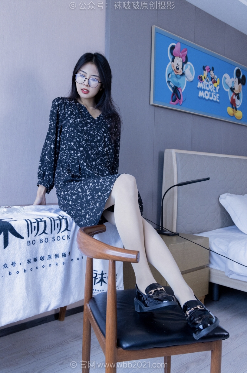 袜啵啵积分限定作品047期：奶油-皮鞋、厚肉丝、老头乐挠脚剧情（仅花絮版）[143P/1V/6.68GB]插图4