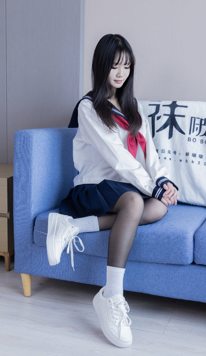 袜啵啵642期：甜甜圈-过膝靴、板鞋、白棉袜、薄黑丝（脚尖加固款）（152P+1V/7.23GB）插图2