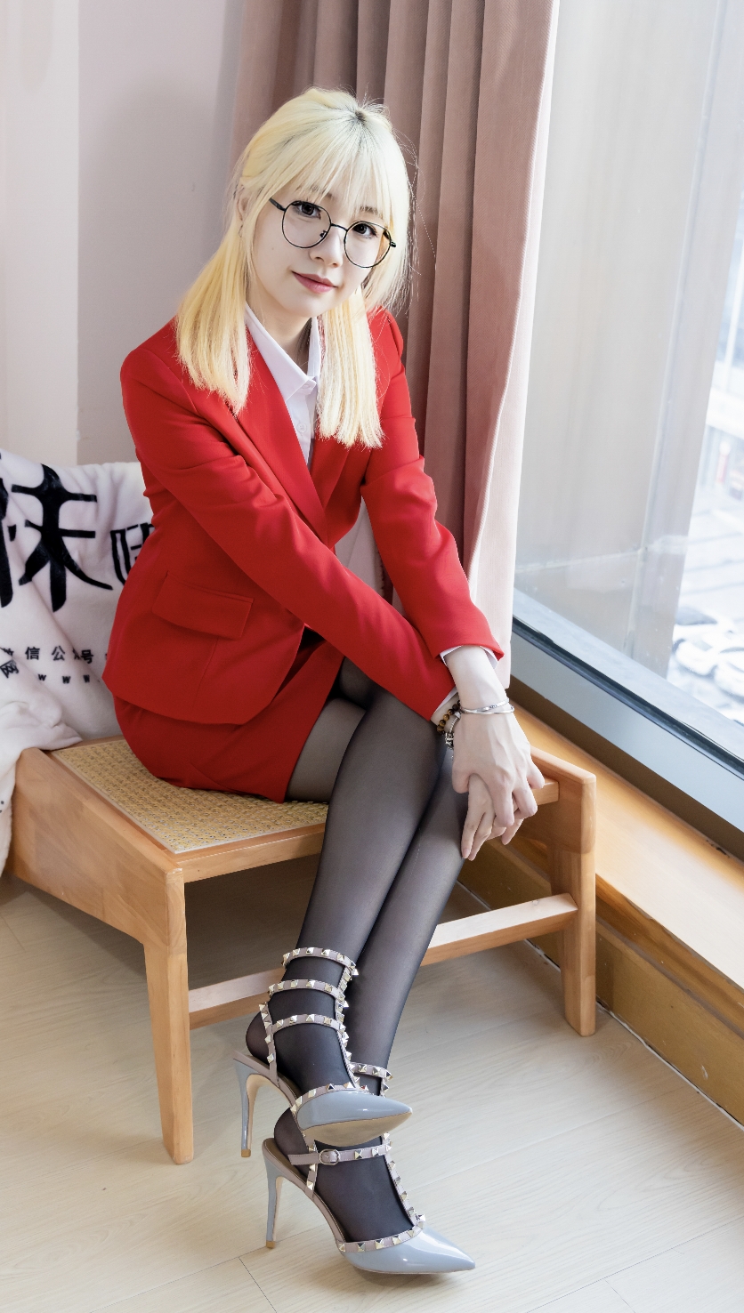 袜啵啵645期：小甜豆-两双高跟鞋、薄黑丝（脚尖加固款）、裸足花絮版[147P/1V/6.64GB]插图1