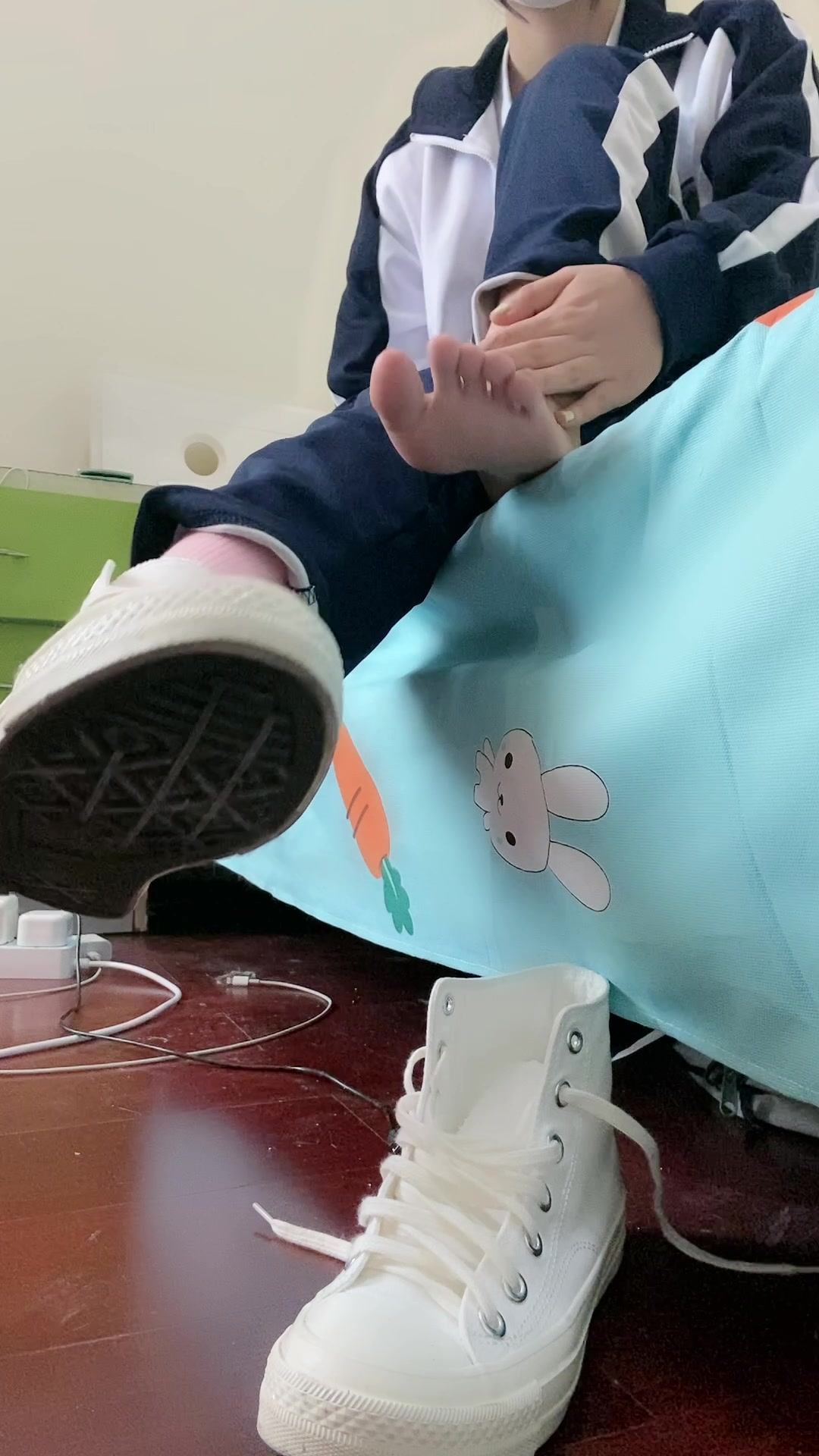 校服[7V/2.42G]插图2