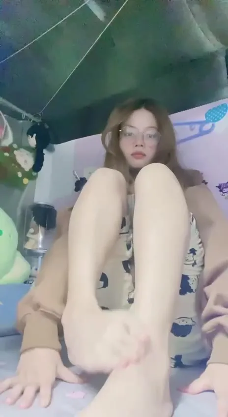 脚模面试脸足同框套路系列-200 [22V/123M]插图1