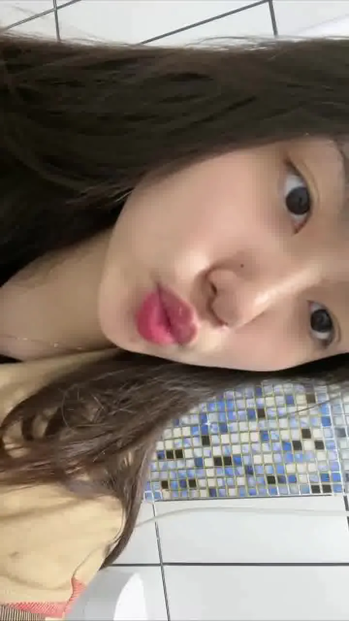 脚模面试脸足同框套路系列-210 高颜值模拟zj [30V/134M]插图