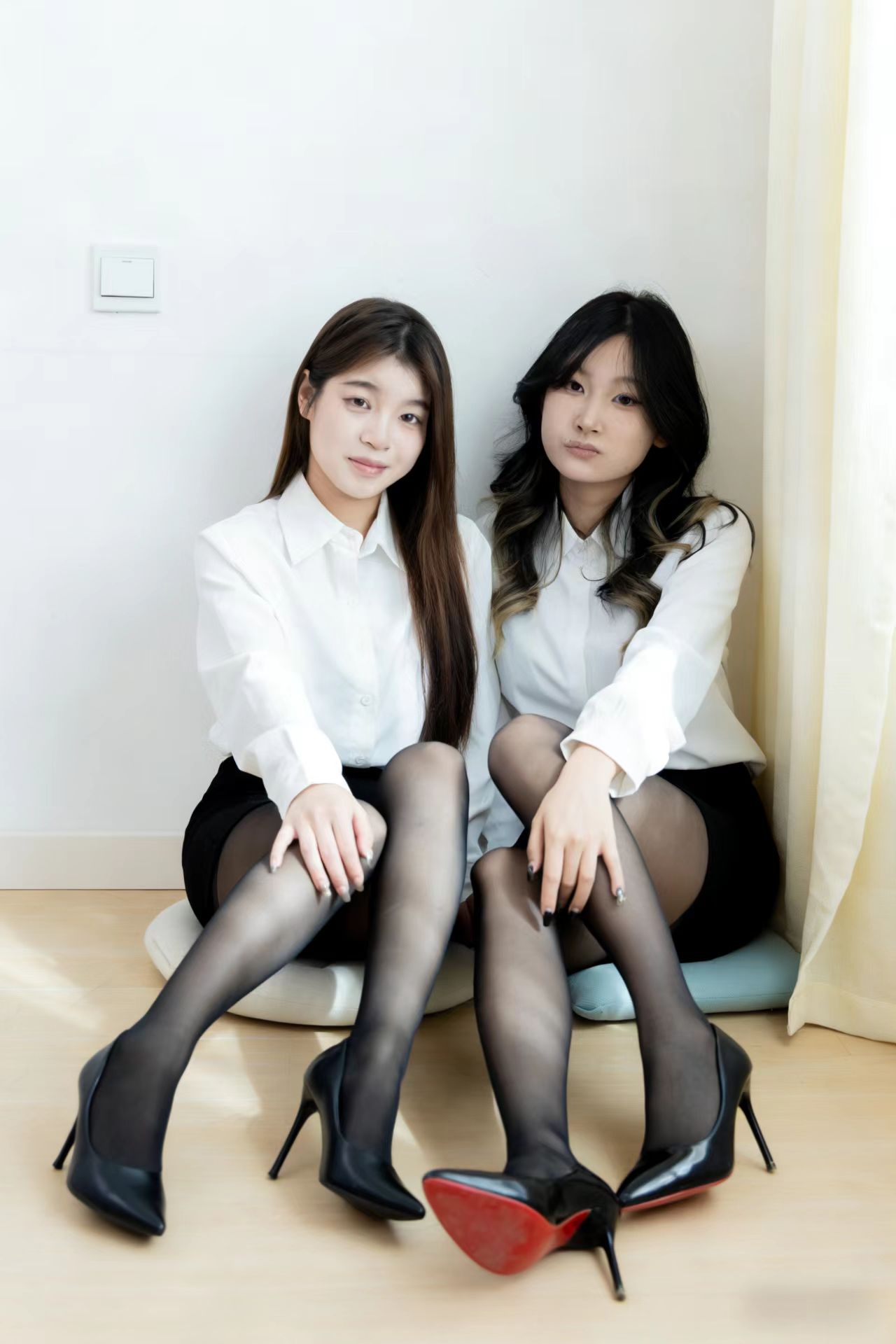 AI勿恋传媒 2590期 (赠送AI图片175P)[163P/1V/5.69GB]插图2