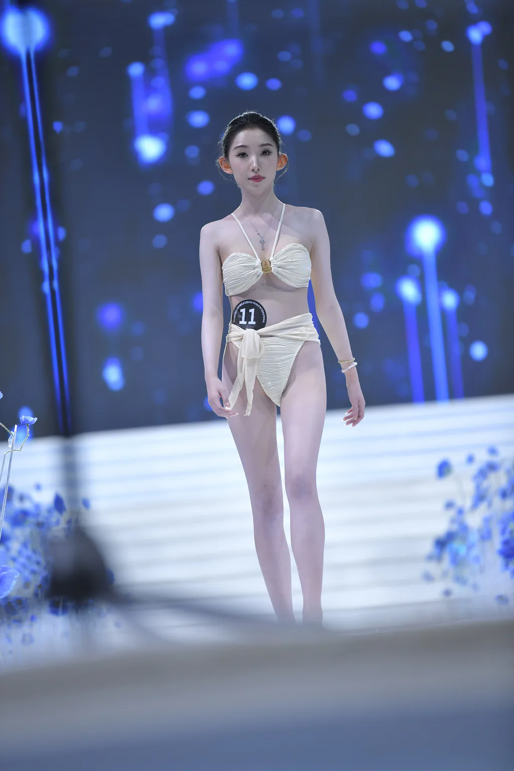 精选街拍作品 NO.6505 白色泳装[65P/75MB]插图1