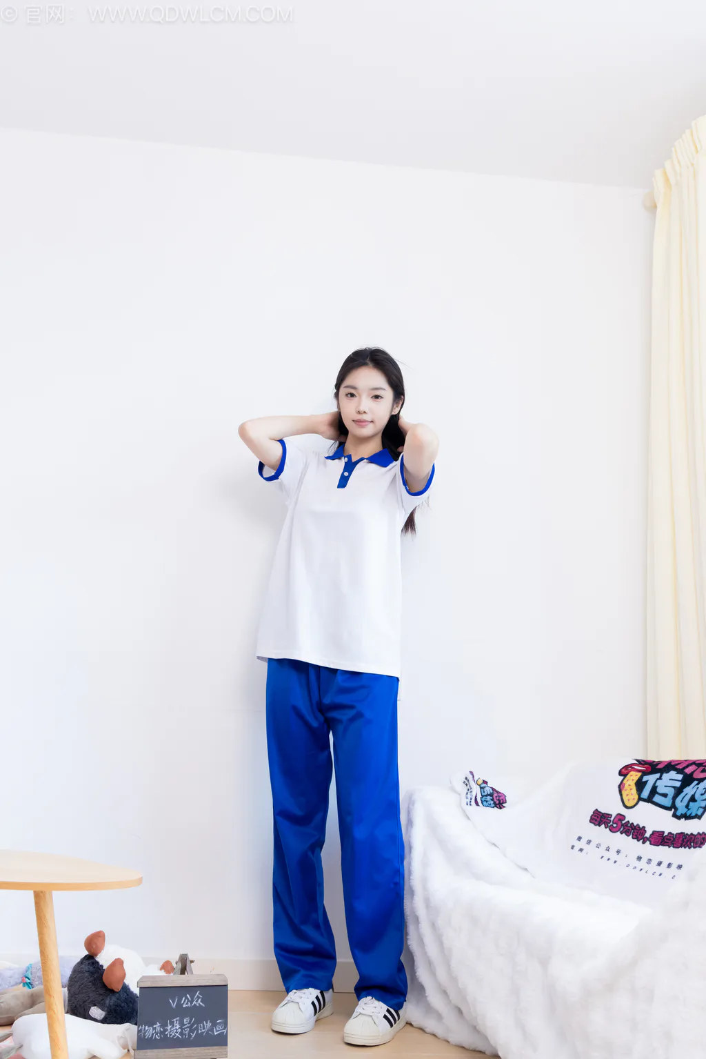 勿恋传媒 NO.2579 青提-板鞋、白棉袜、裸足、校服[150P/1V/3.58GB]插图1