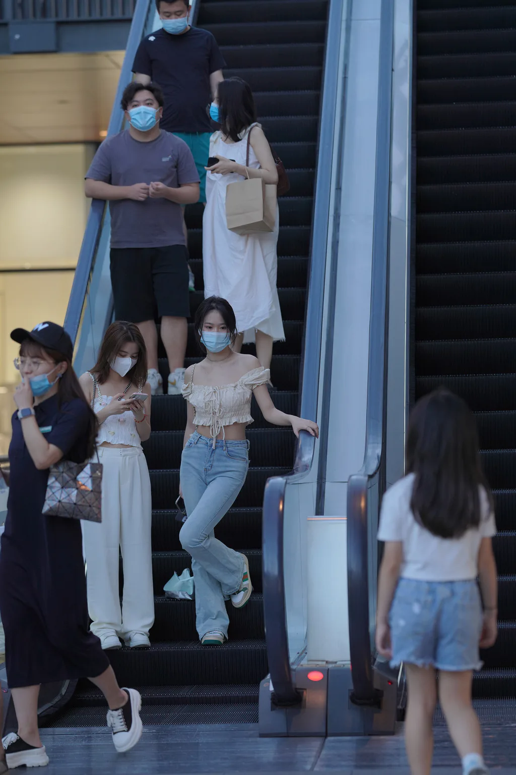 精选街拍作品 NO.6549 喇叭牛仔裤搭配[85P/158MB]插图1