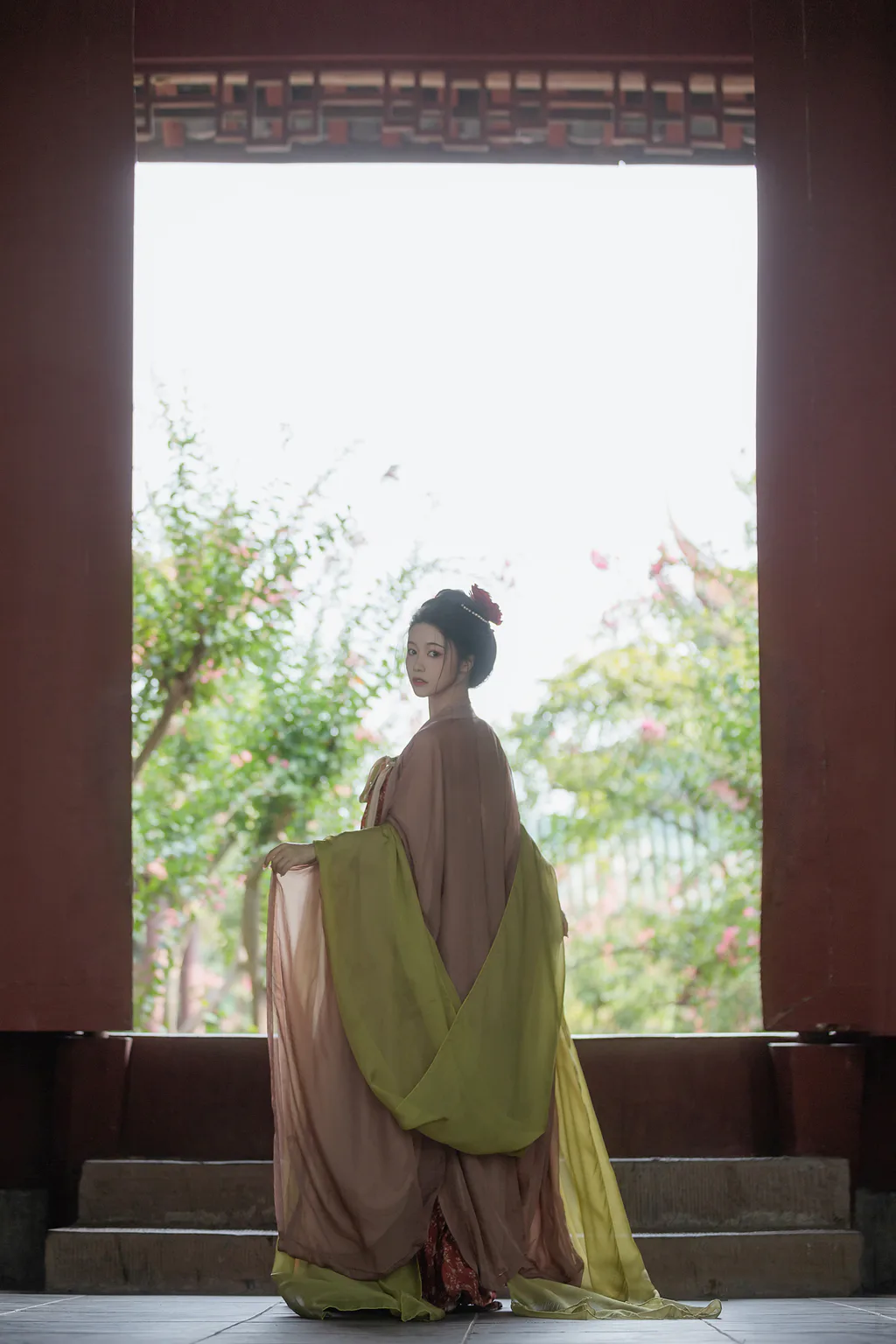 [YITUYU艺图语]2023.02.03 宫墙柳 梨一依[23+1P/293MB]插图