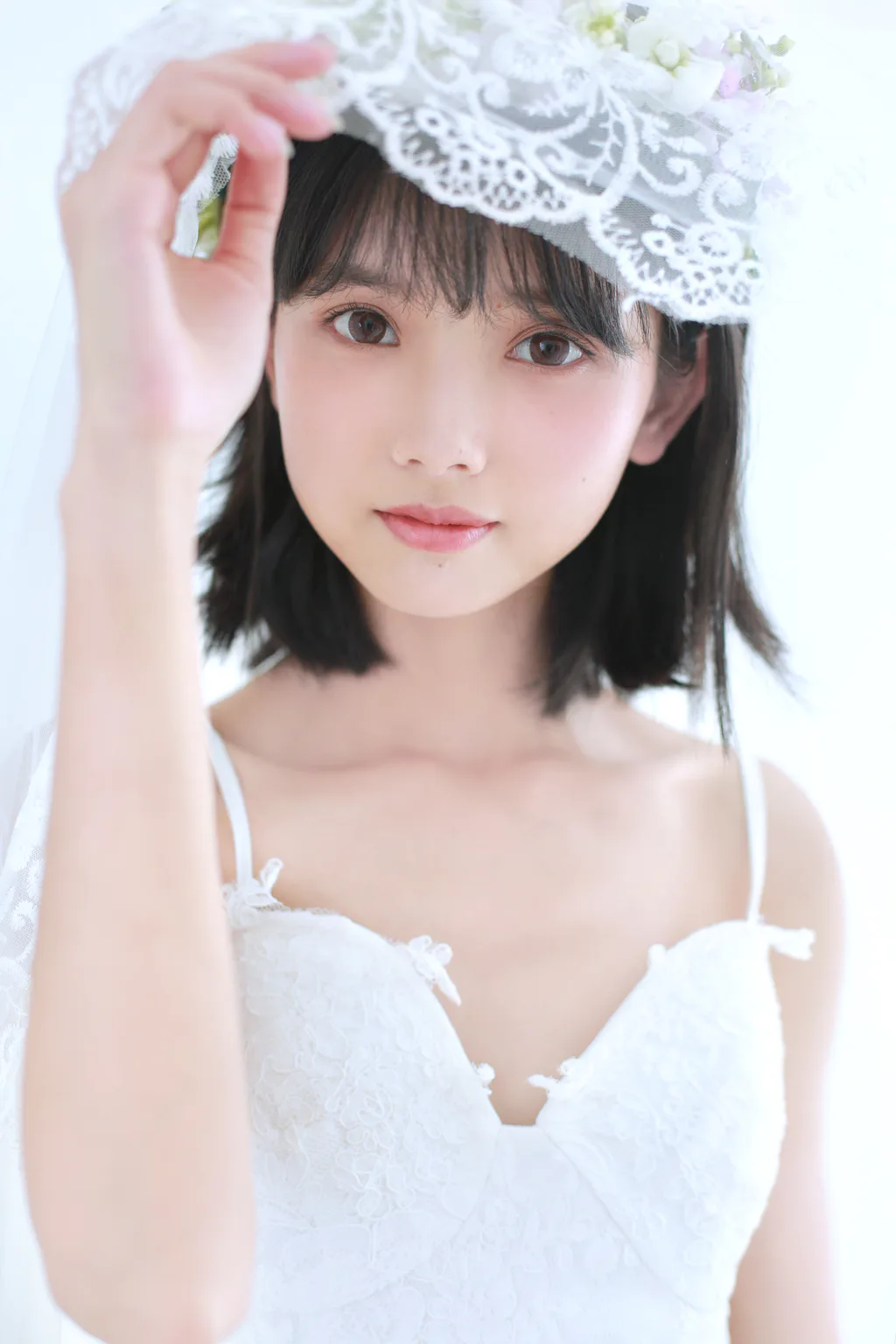 [YITUYU艺图语]2023.01.10 花的嫁纱 猫梓子[21+1P/218MB]插图