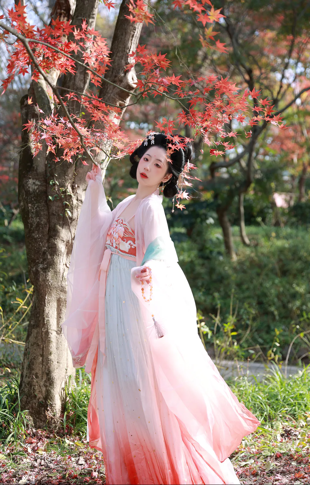 [YITUYU艺图语]2023.01.13 红枫 空川[19+1P/282MB]插图