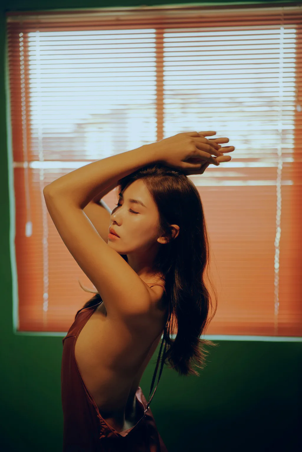 [YITUYU艺图语]2023.01.14 透过玻璃的情话 梅梅[26+1P/254MB]插图3