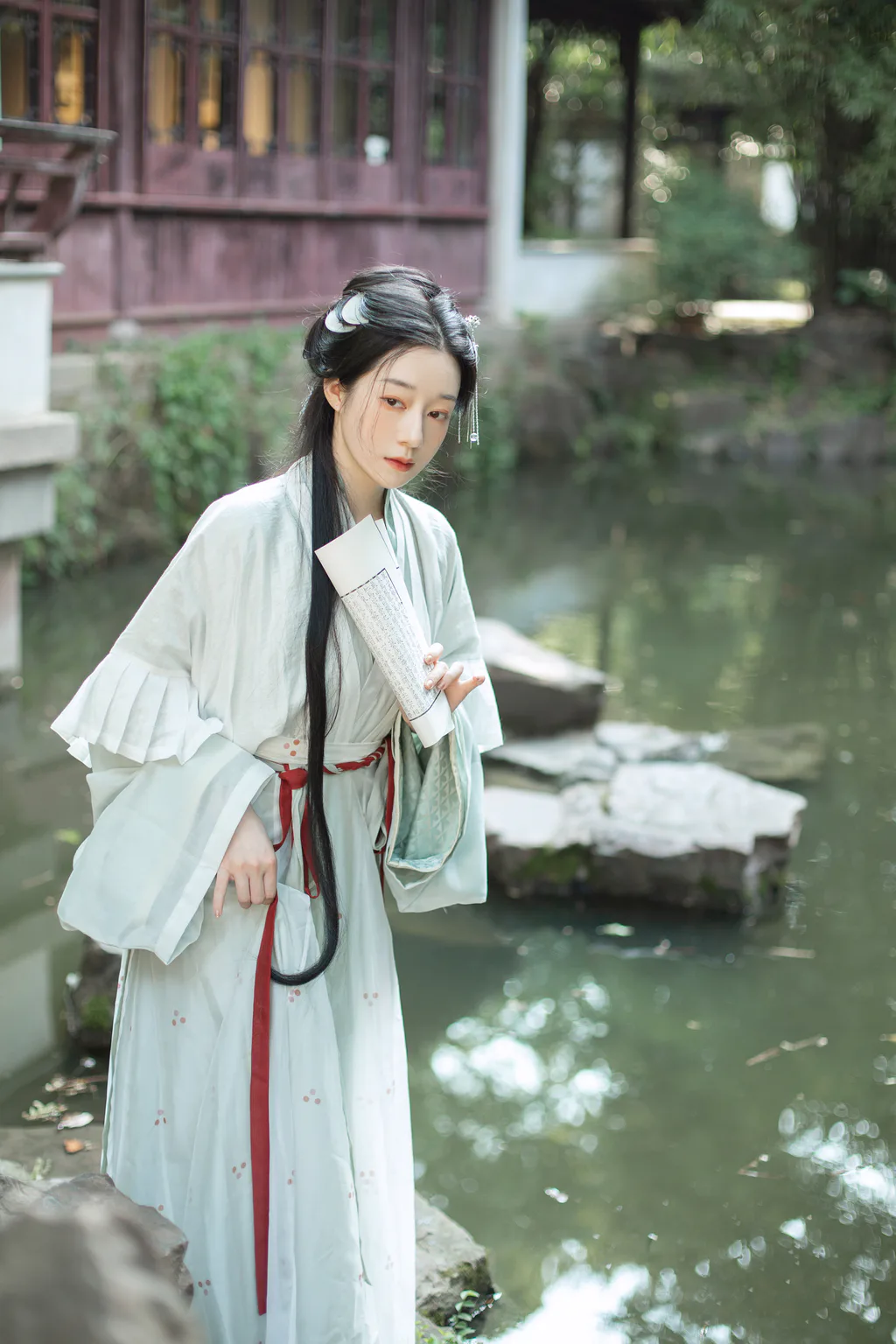 [YITUYU艺图语]2023.01.14 人生若无梦 终世无洪荒 逢一[25+1P/161MB]插图1