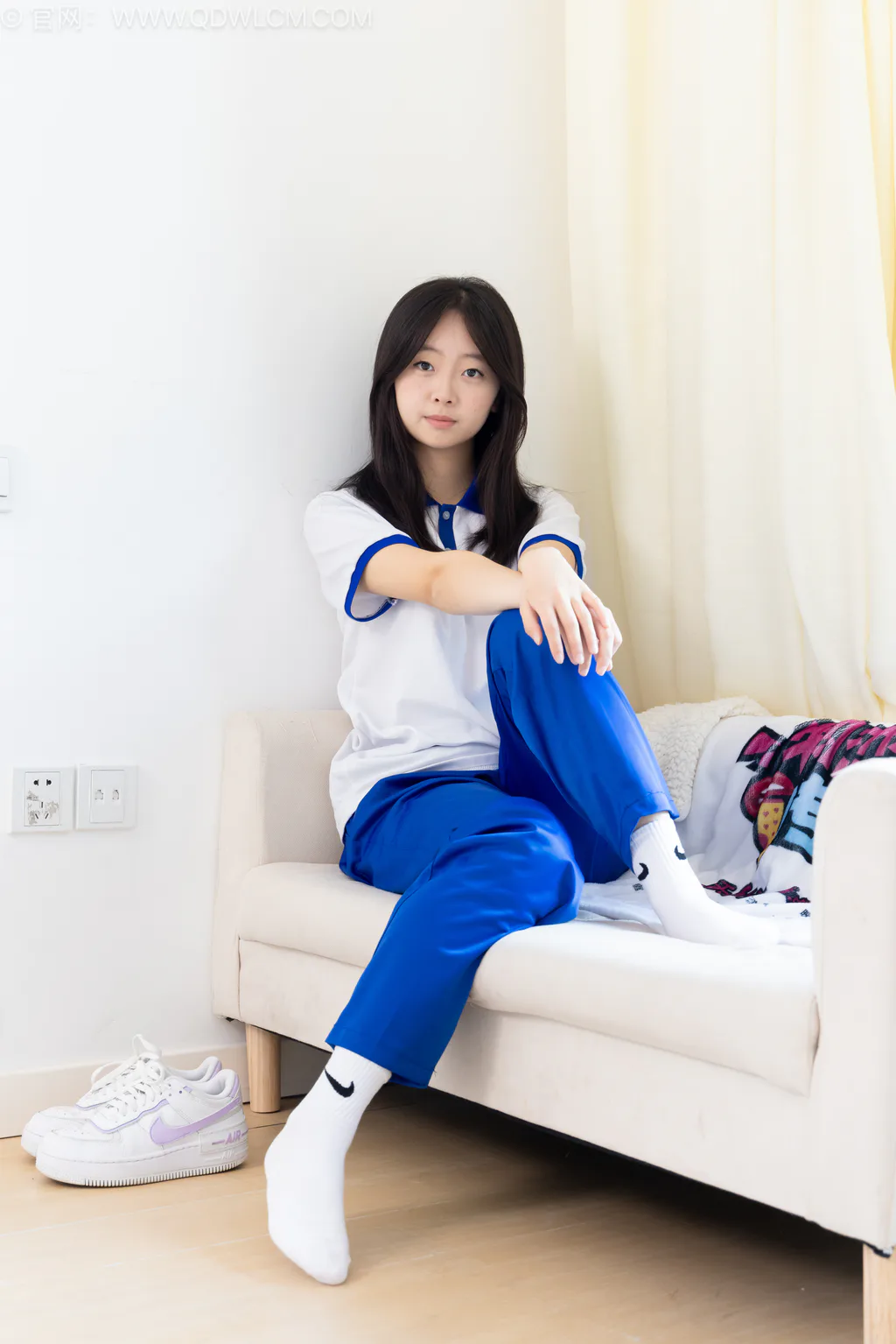 勿恋传媒 NO.2576 萌萌-板鞋、白棉袜、裸足、校服[153P/1V/3.51GB]插图1