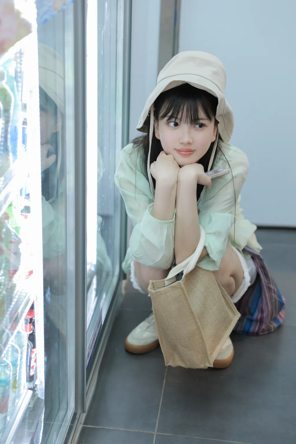 [YITUYU艺图语]2023.01.08 永远喜欢清透氧气的夏天 秋阳邑禾[21+1P/195MB]插图