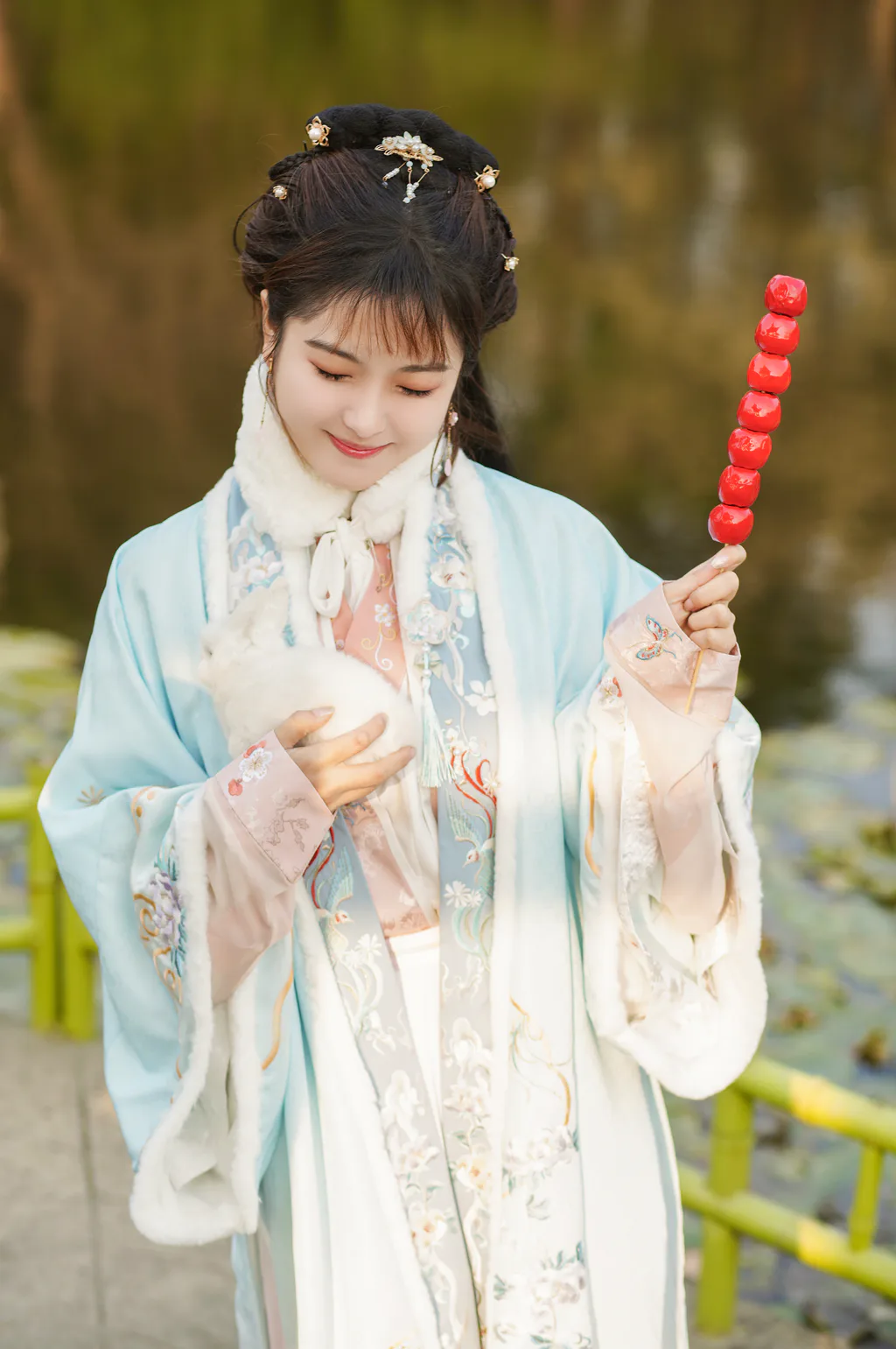 [YITUYU艺图语]2023.01.06 岁岁年年 -炸鸡冰可乐-[22+1P/404MB]插图