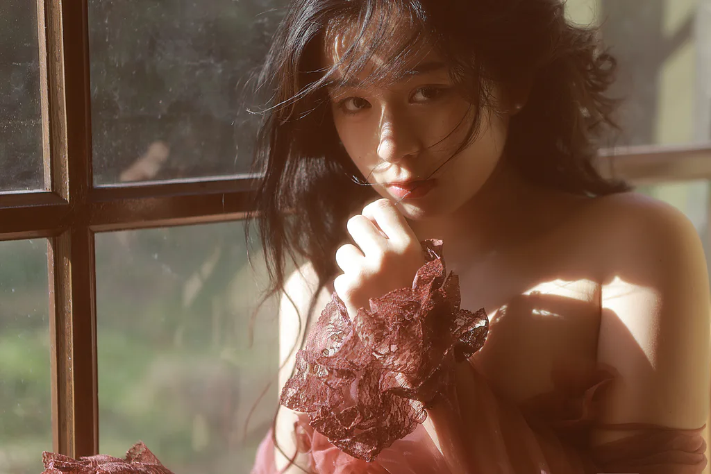 [YITUYU艺图语]2023.02.14 红 小郑[23+1P/118MB]插图1