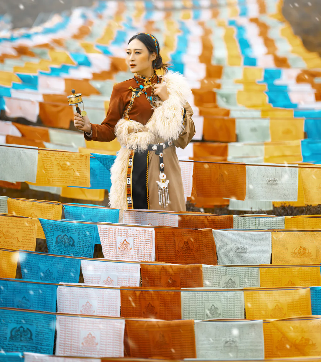 [YITUYU艺图语]2023.02.02 转山 两条鱼摆摆[31+1P/410MB]插图1