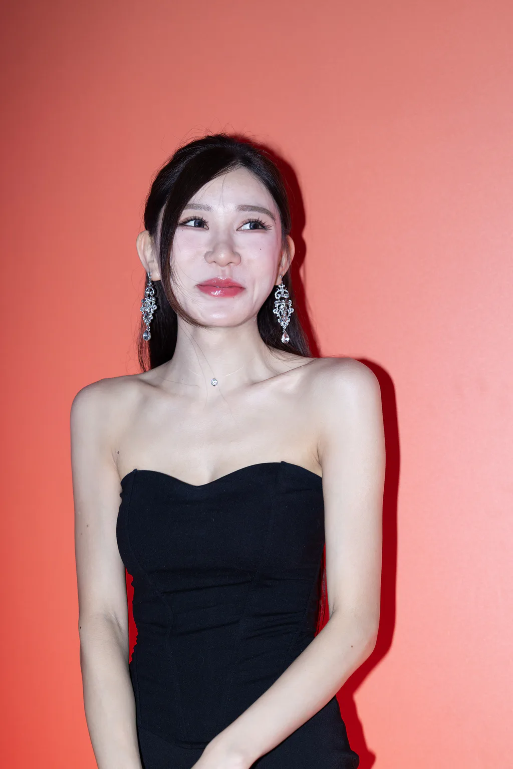 精选街拍作品 NO.6527 极品美腿玉足包屯裙[216P/310MB]插图2