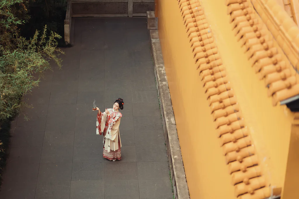 [YITUYU艺图语]2023.01.16 秋游净慈 甘乐喵喵喵[28+1P/298MB]插图