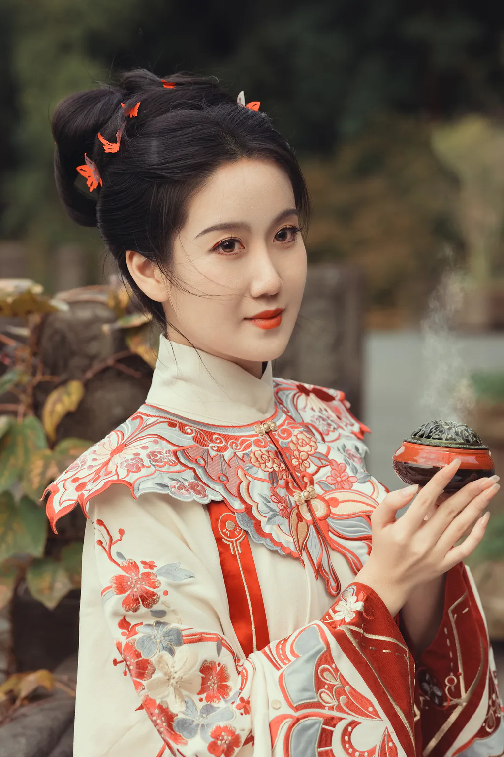 [YITUYU艺图语]2023.01.16 秋游净慈 甘乐喵喵喵[28+1P/298MB]插图1