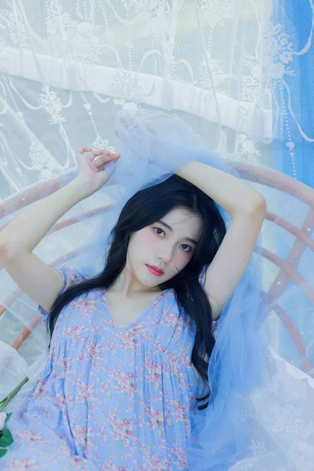 [YITUYU艺图语]2023.02.13 天台造梦 靜鏡婧[28+1P/296MB]插图
