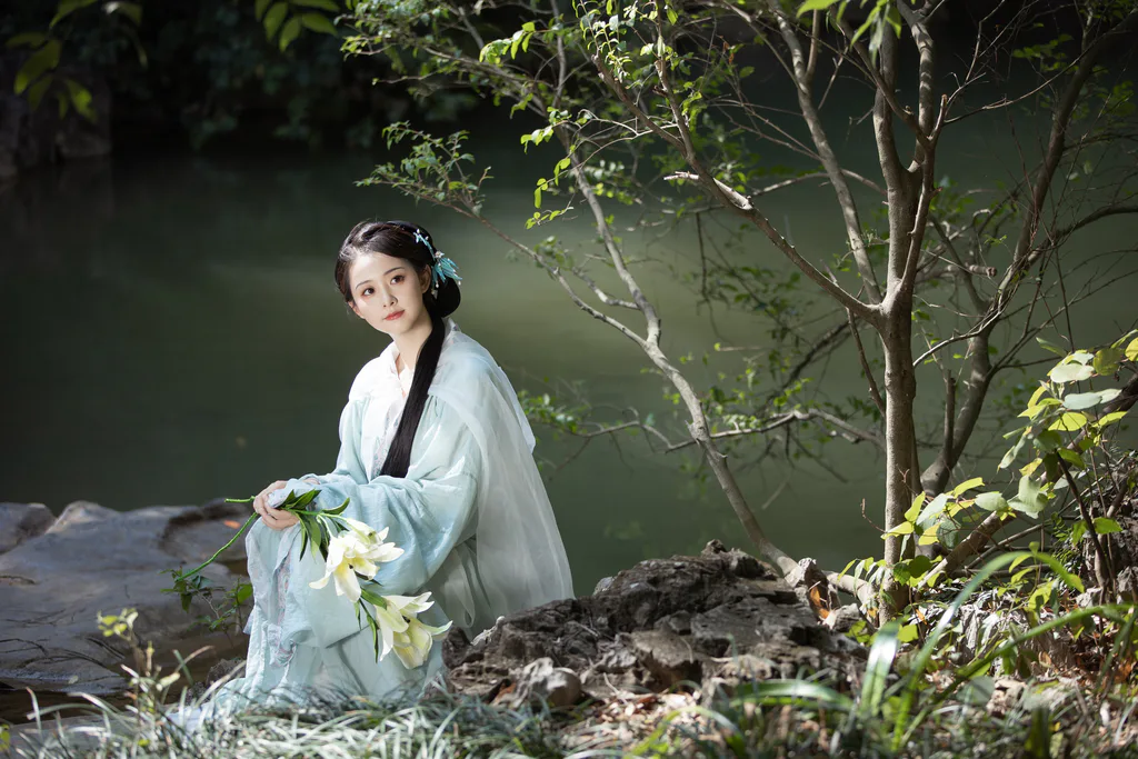 [YITUYU艺图语]2023.01.15 青山 涵涵[37+1P/393MB]插图3