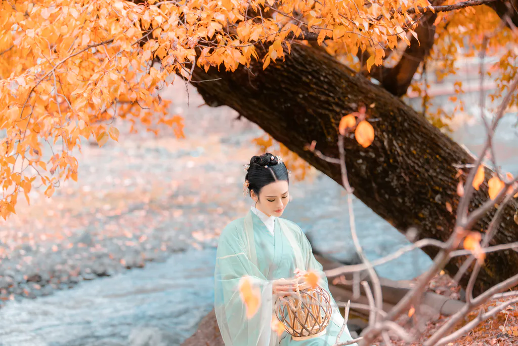 [YITUYU艺图语]2023.02.09 秋叶渐红 谢阿玲[27+1P/613MB]插图1