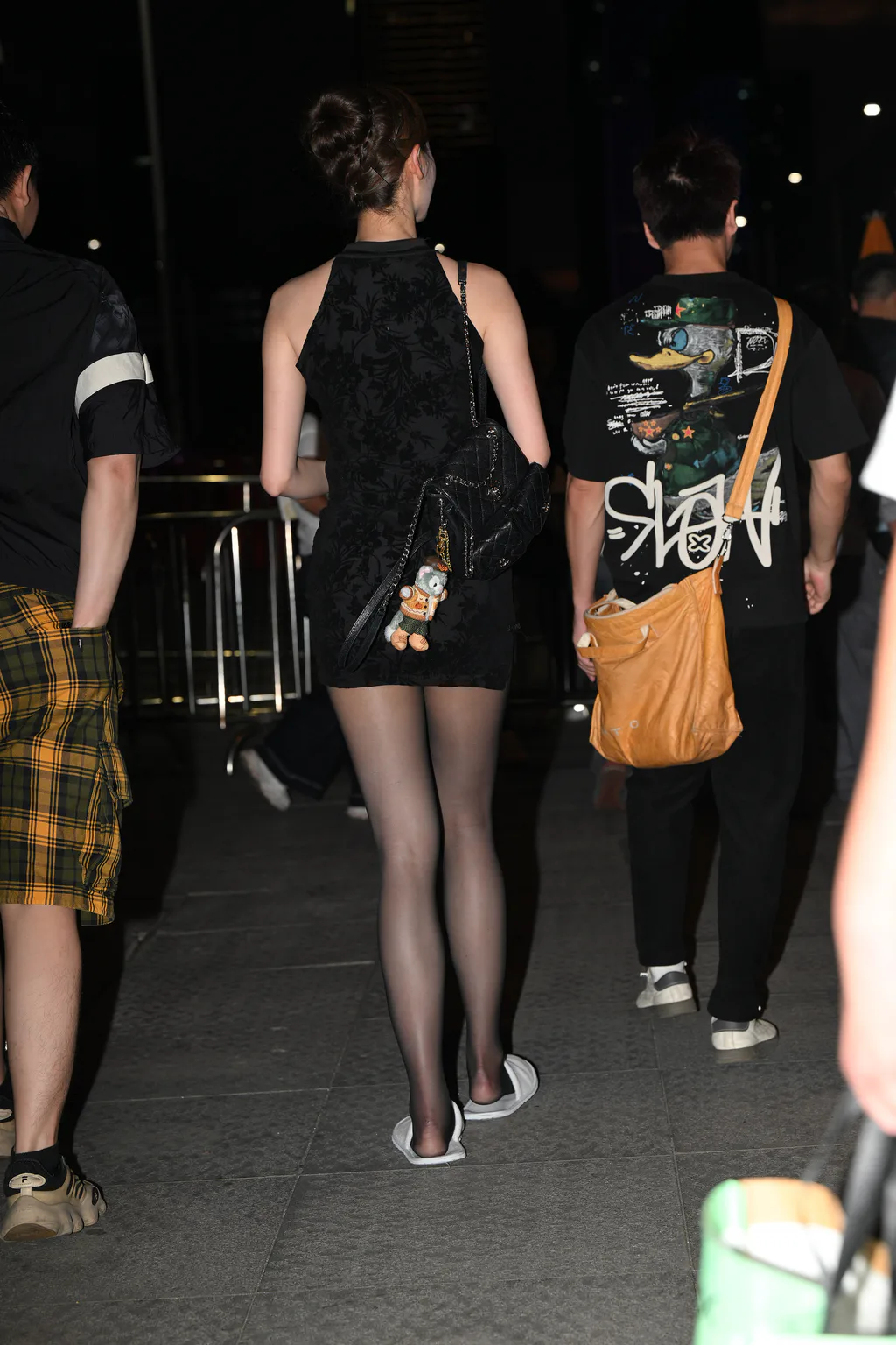 精选街拍作品 NO.6494 黑丝小龙鼠[62P/98MB]插图3