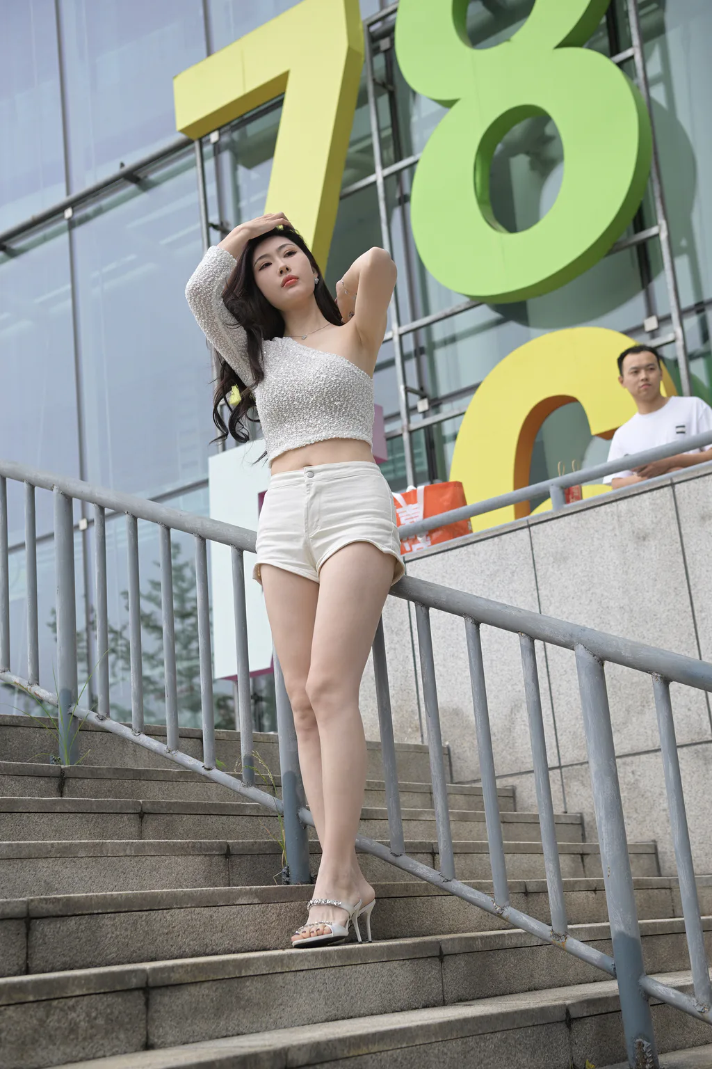 精选街拍作品 NO.6503 姓感动人长腿视角[116P/217MB]插图