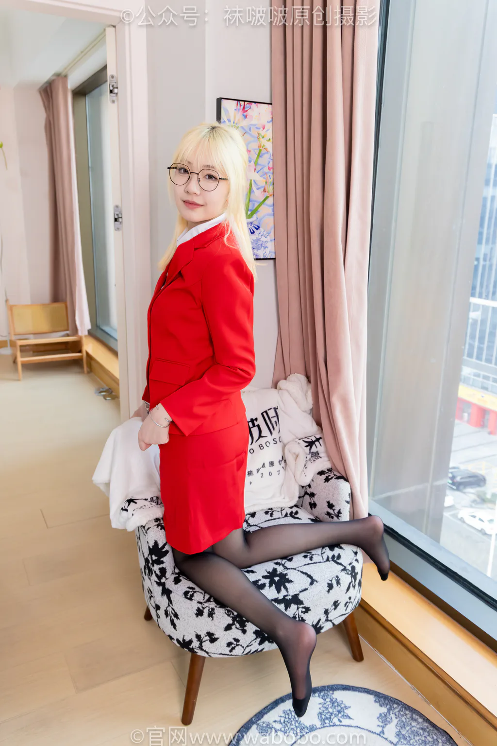 [BoBoSocks袜啵啵]NO.645 小甜豆-两双高跟鞋、薄黑丝、裸足[147P/1V/6.64GB]插图3