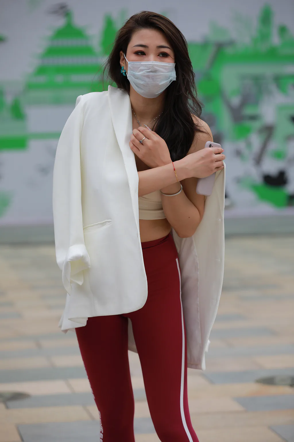 精选街拍作品 NO.6561 枣红色瑜伽裤[357P/310MB]插图