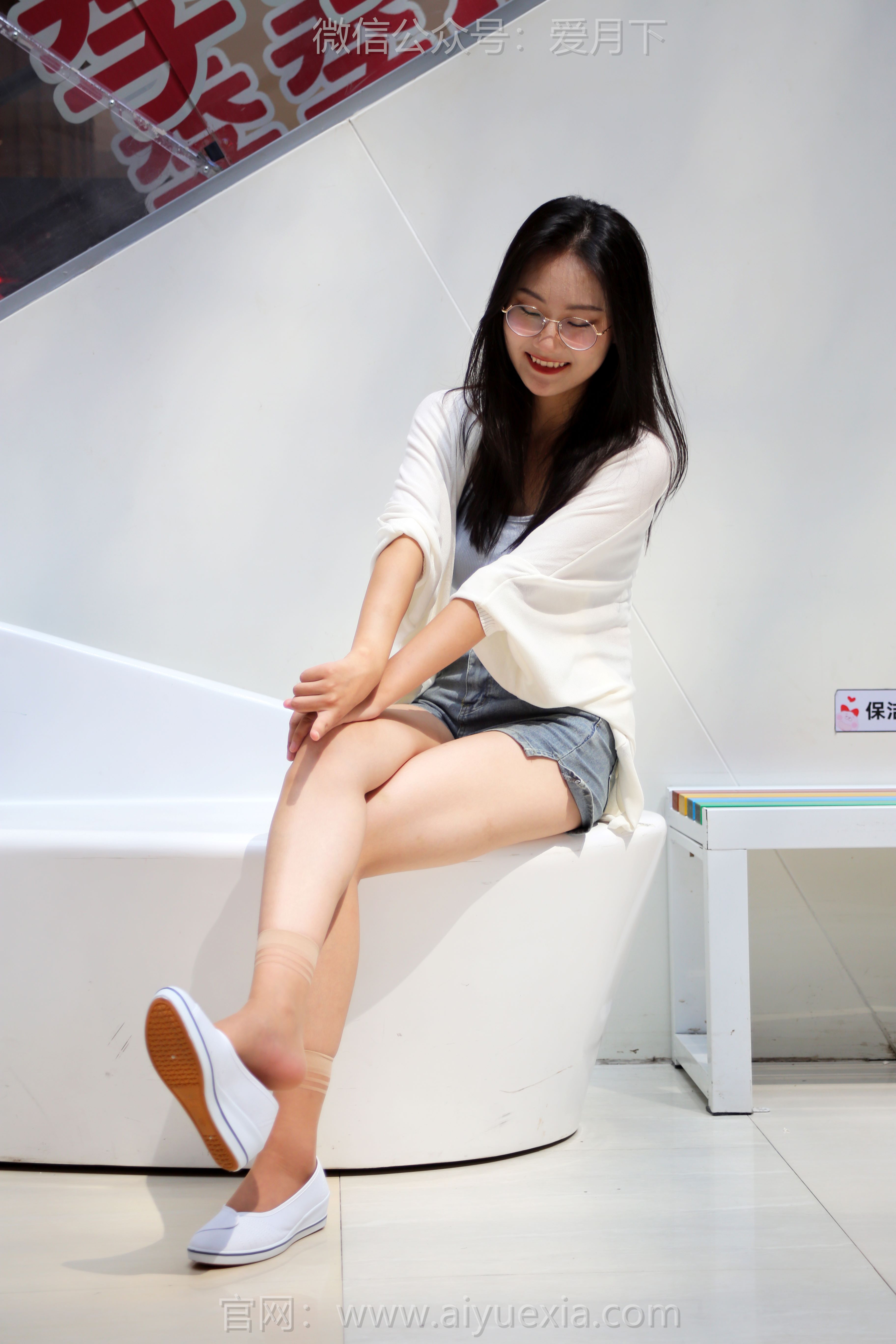 爱月下 NO.202/恰恰~闲逛商场 我要像风一样自由，感受你的温柔！[102P/1V/4.19G]插图1