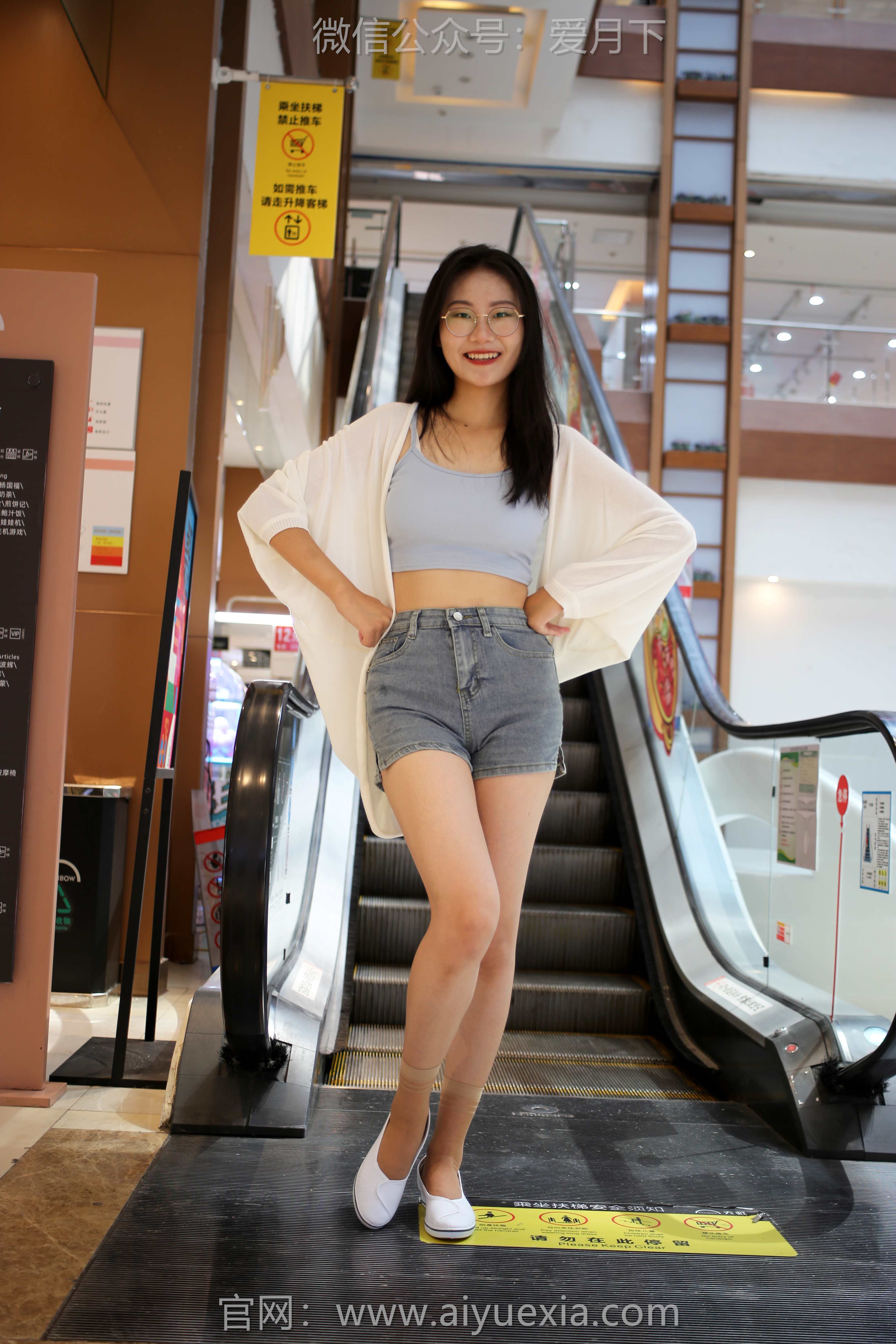 爱月下 NO.202/恰恰~闲逛商场 我要像风一样自由，感受你的温柔！[102P/1V/4.19G]插图3