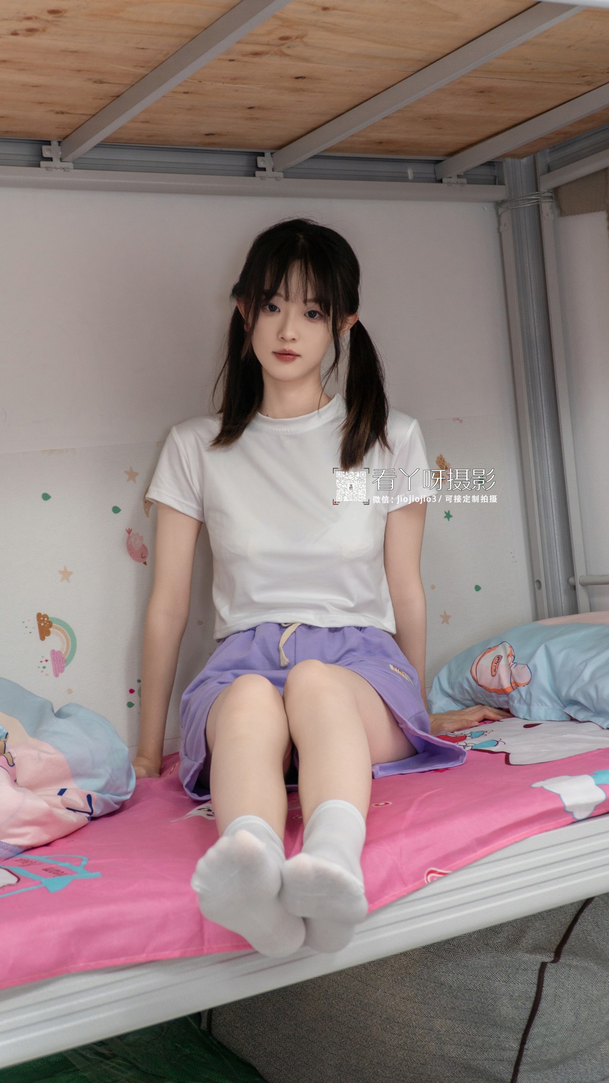 爱丫摄影：寝室里的白袜 [160P/1V/4.49GB]插图