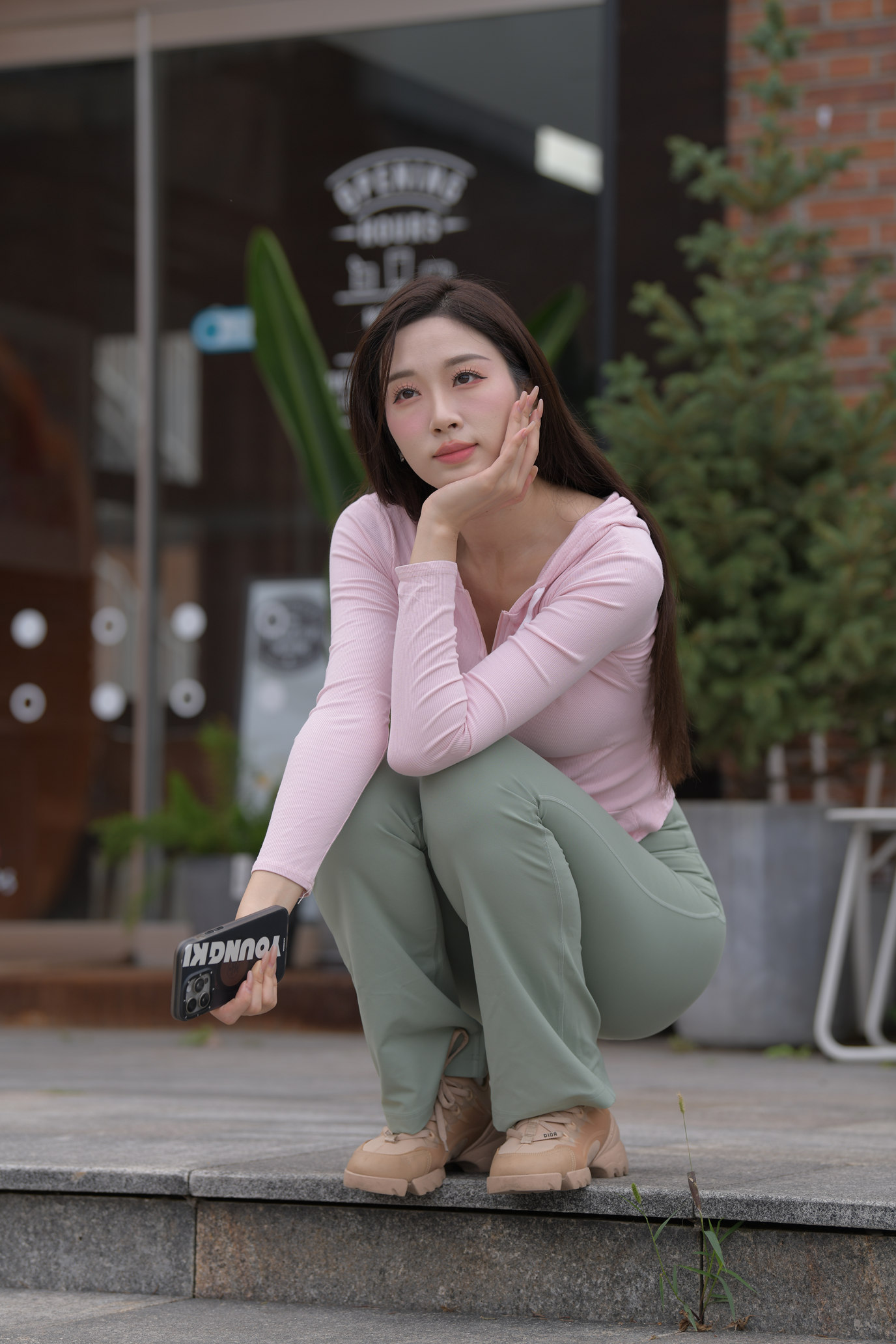 魔镜街拍 舒颜02 Breeze 粉色上衣+绿色长裤[607P/11.7G]插图2