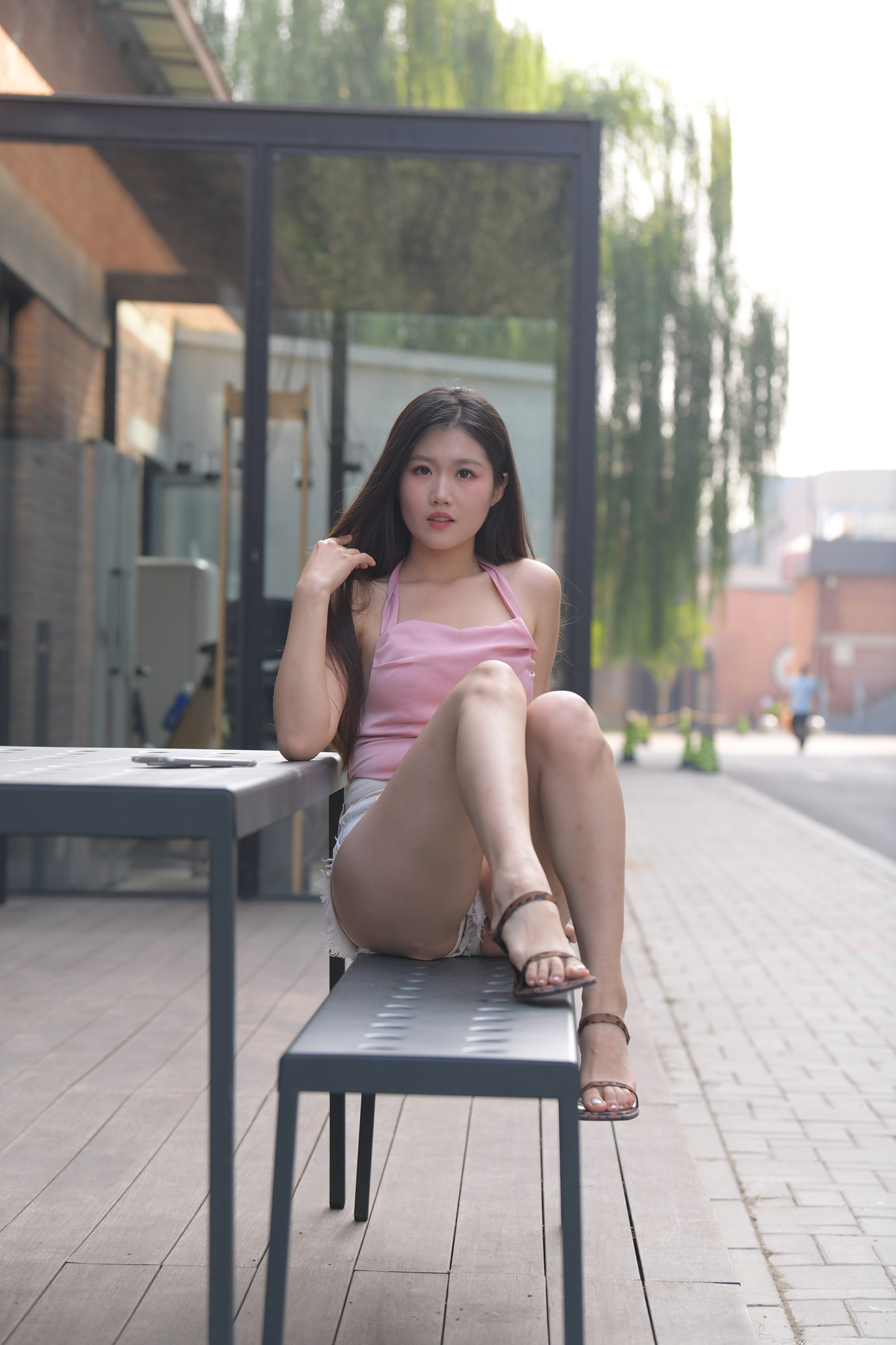 小诗04寻水的鱼粉色吊带白色破洞牛仔短裤[664P/3V/35.8G]插图4