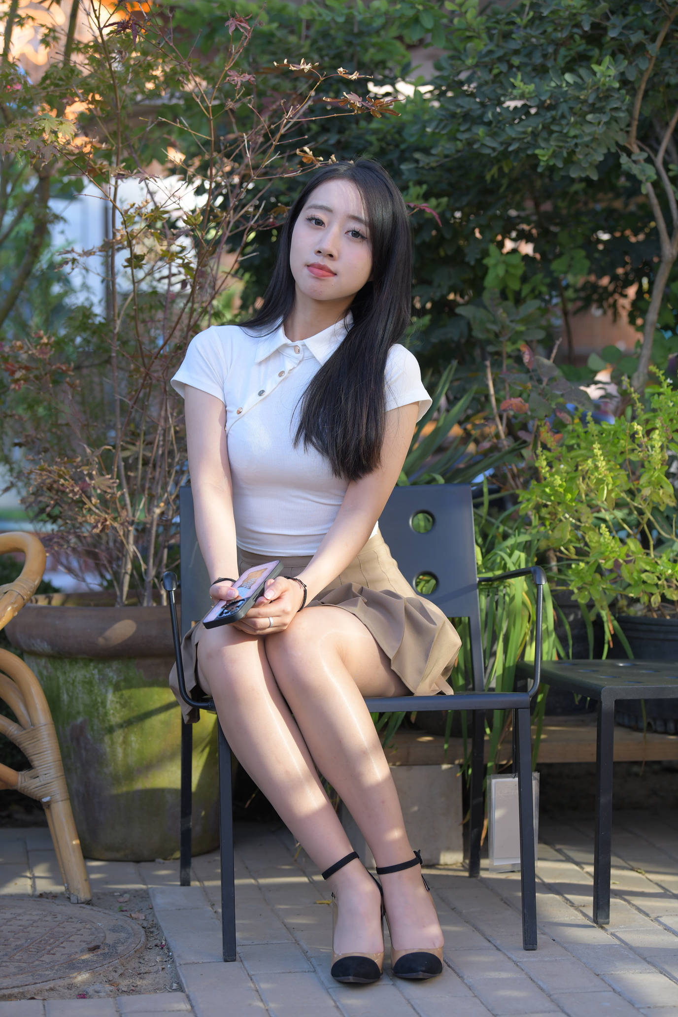 魔镜街拍原版咖裙丝袜镁钕[834P/1V/36.2G]插图4