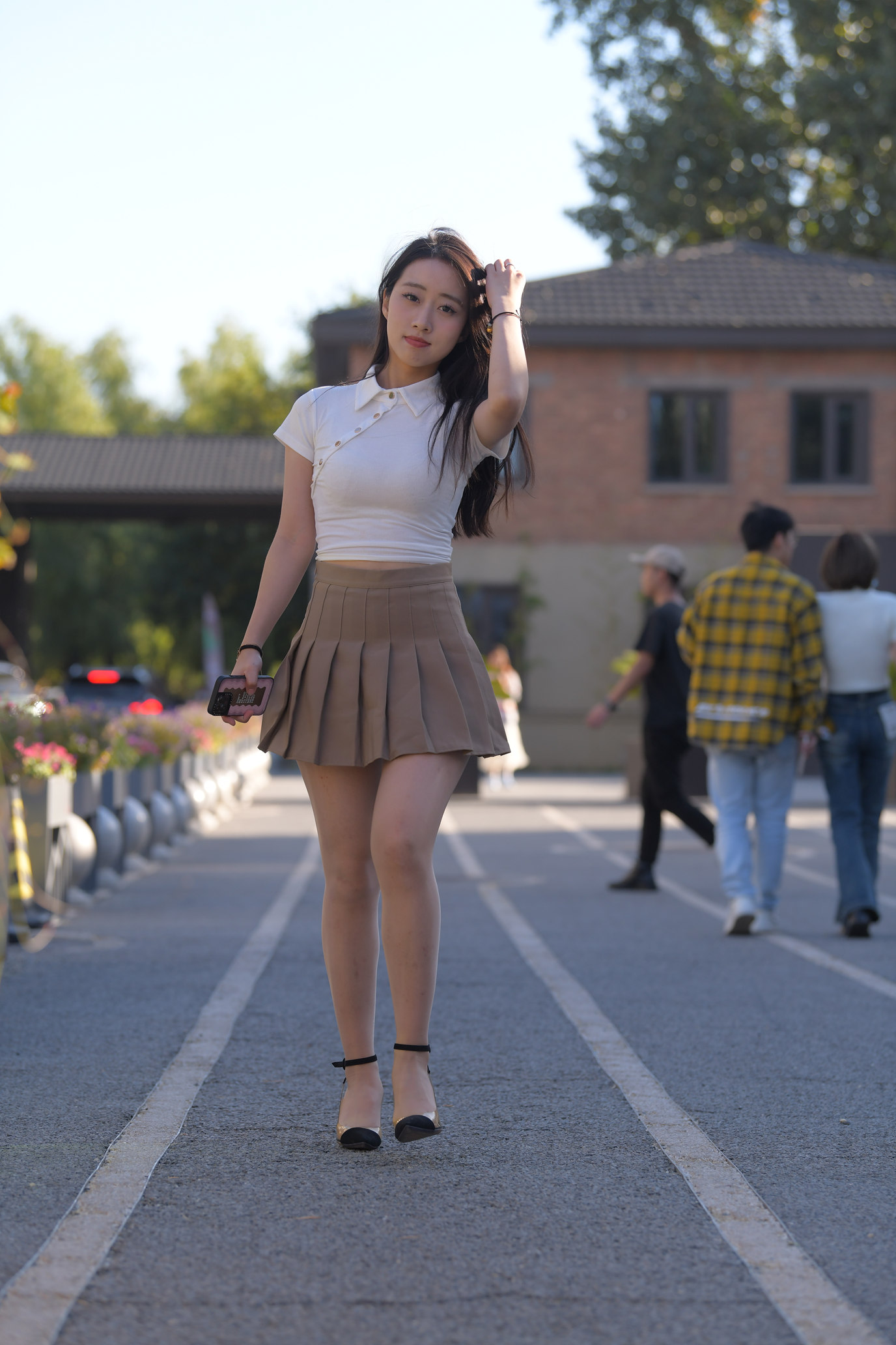 魔镜街拍原版咖裙丝袜镁钕[834P/1V/36.2G]插图3