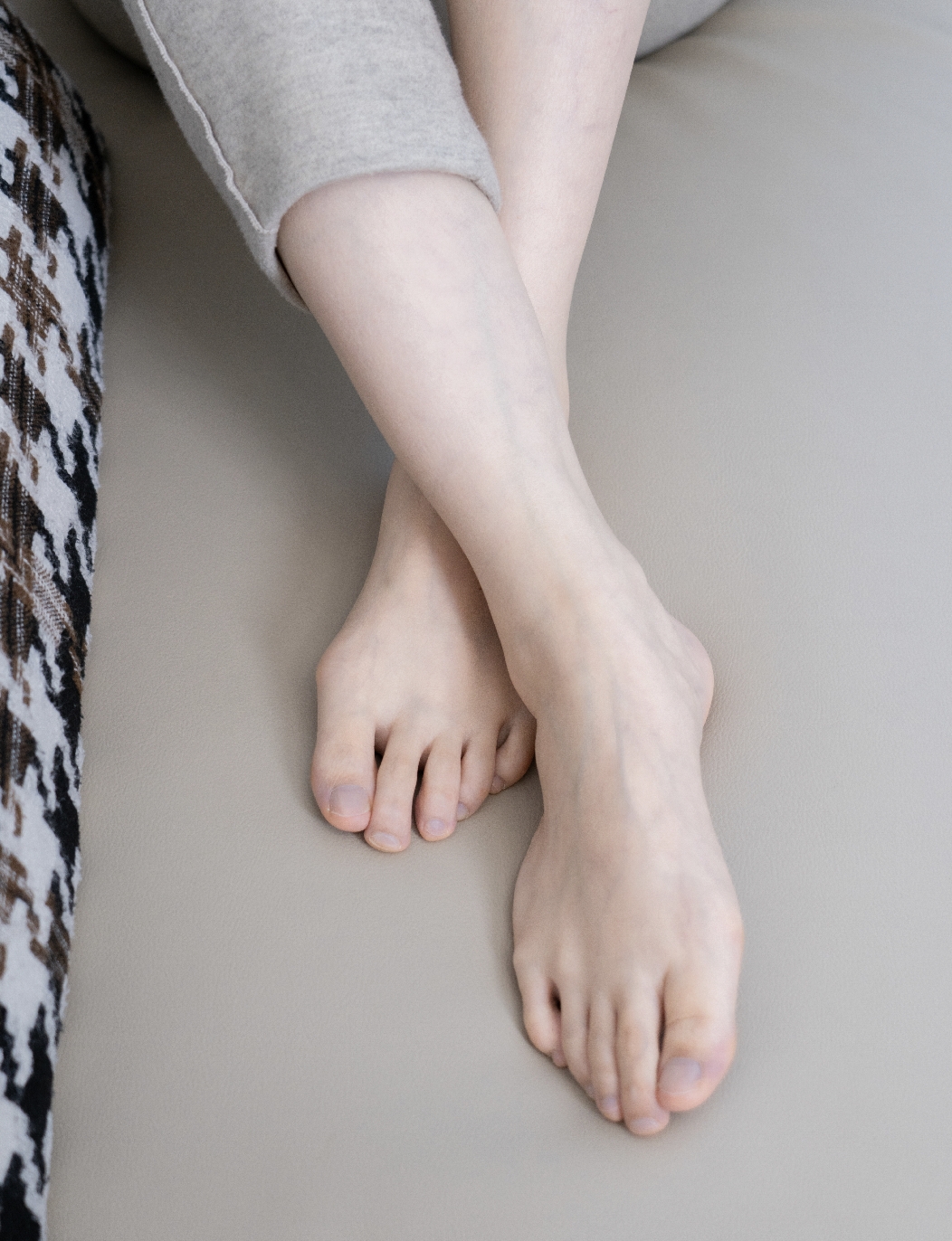 甜予摄影256期：梦梦-短靴、白棉袜、裸足完整版[130P/2V/10.37GB]插图1