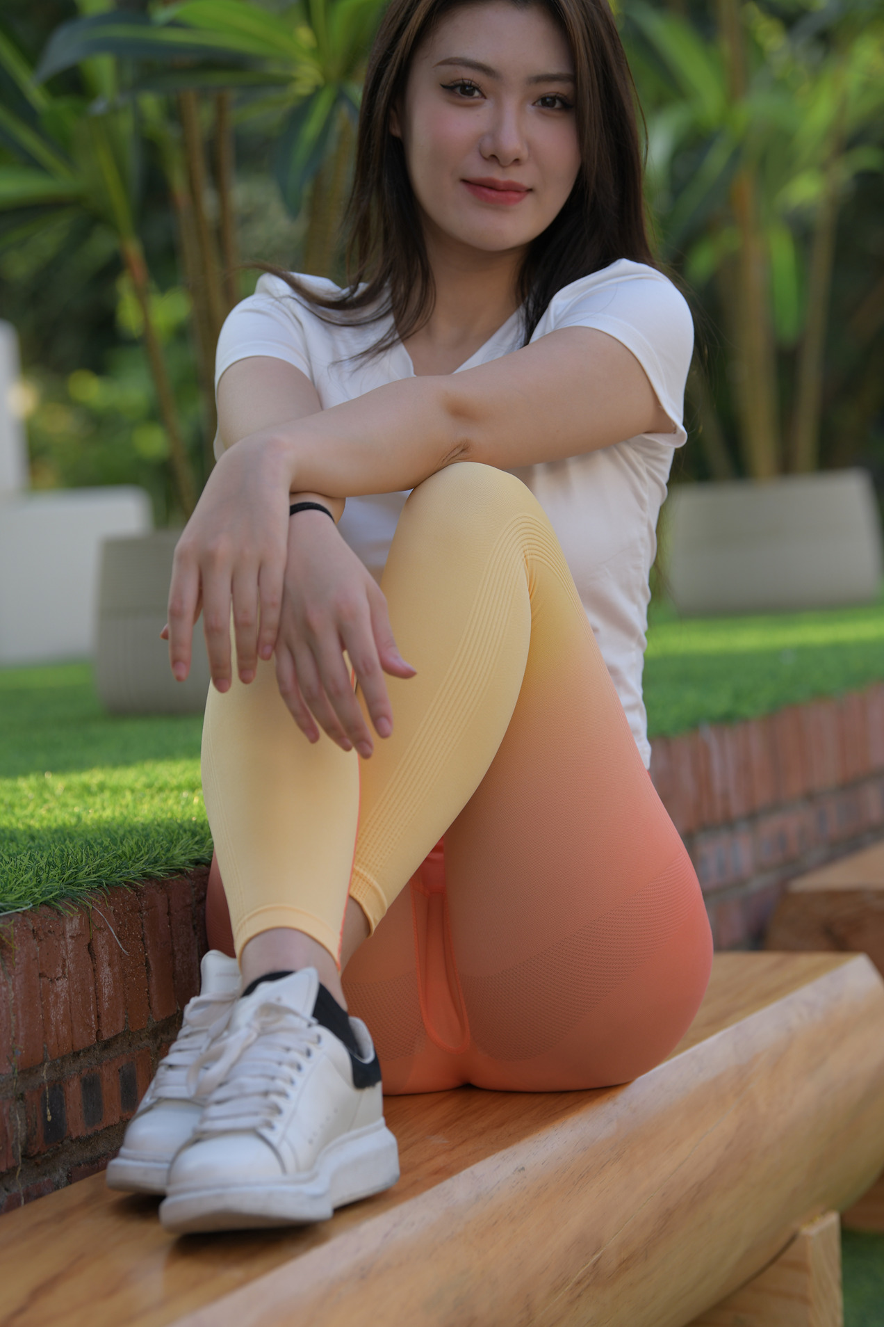 模拍作品向南红色瑜伽裤镁钕红色瑜伽裤镁钕[567P/1V/26.5G]插图2