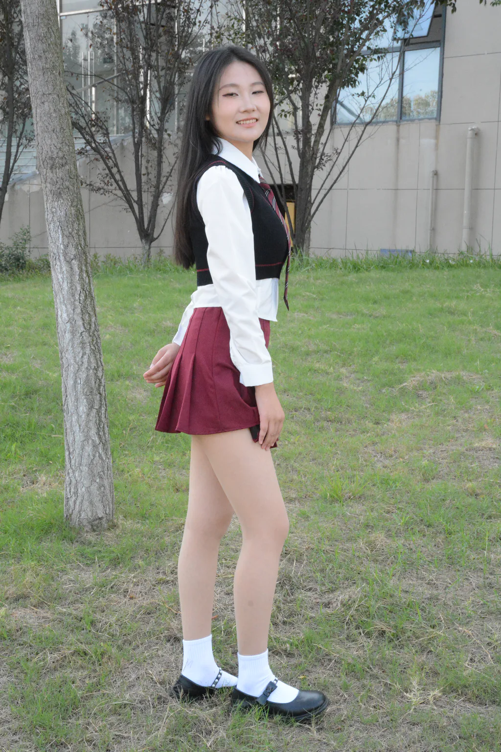 爱月下 NO.008 秀秀 x 恰恰 平淡拍摄 这一期拍摄平平淡淡，丢失了很多花絮记录！[3738P/1V/24.4GB]插图2