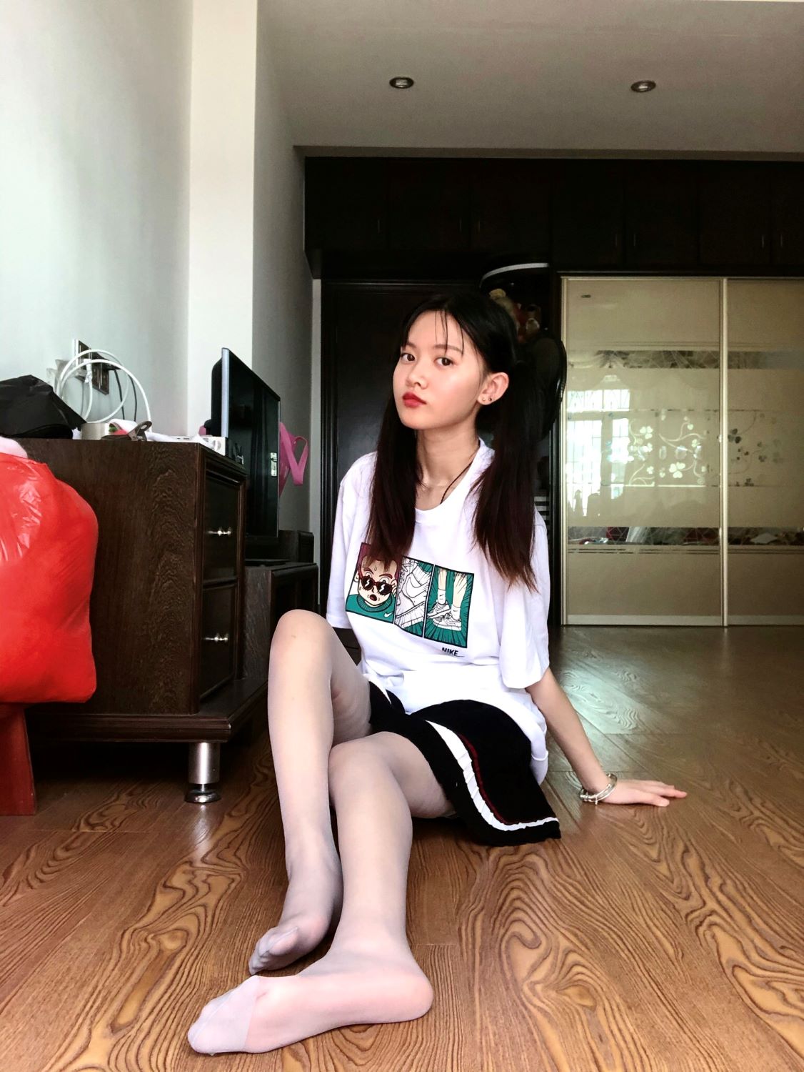 蕾蕾短丝 No.383 [32P/18MB]插图1