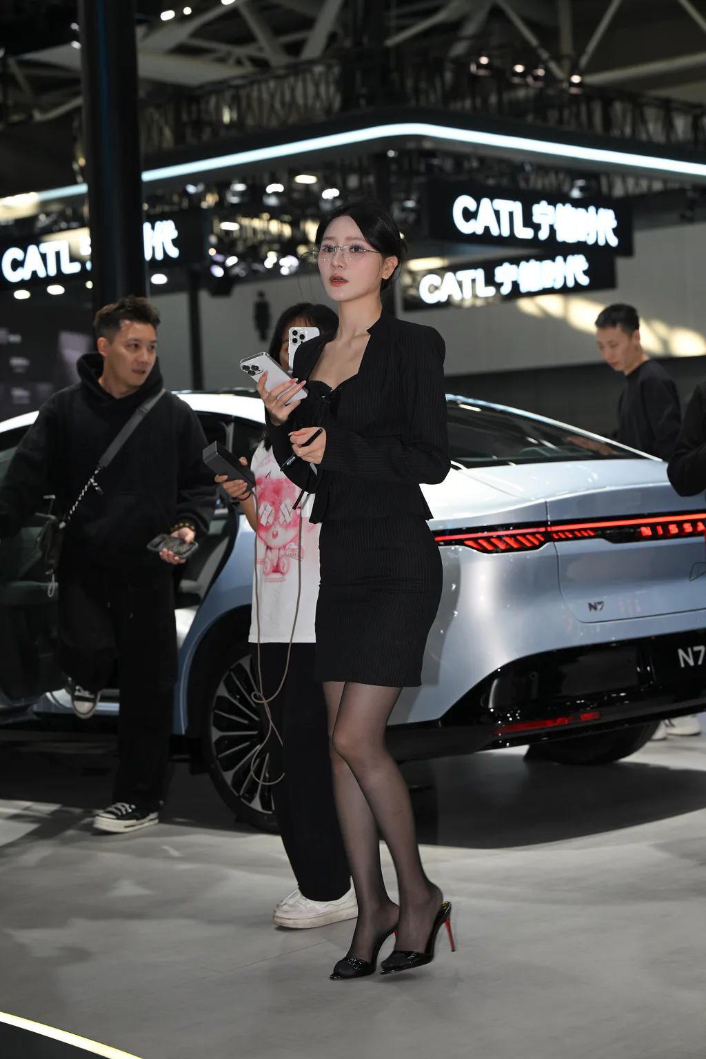 精选街拍作品 NO.6622 你的小君黑丝至服[136P/188MB]插图1