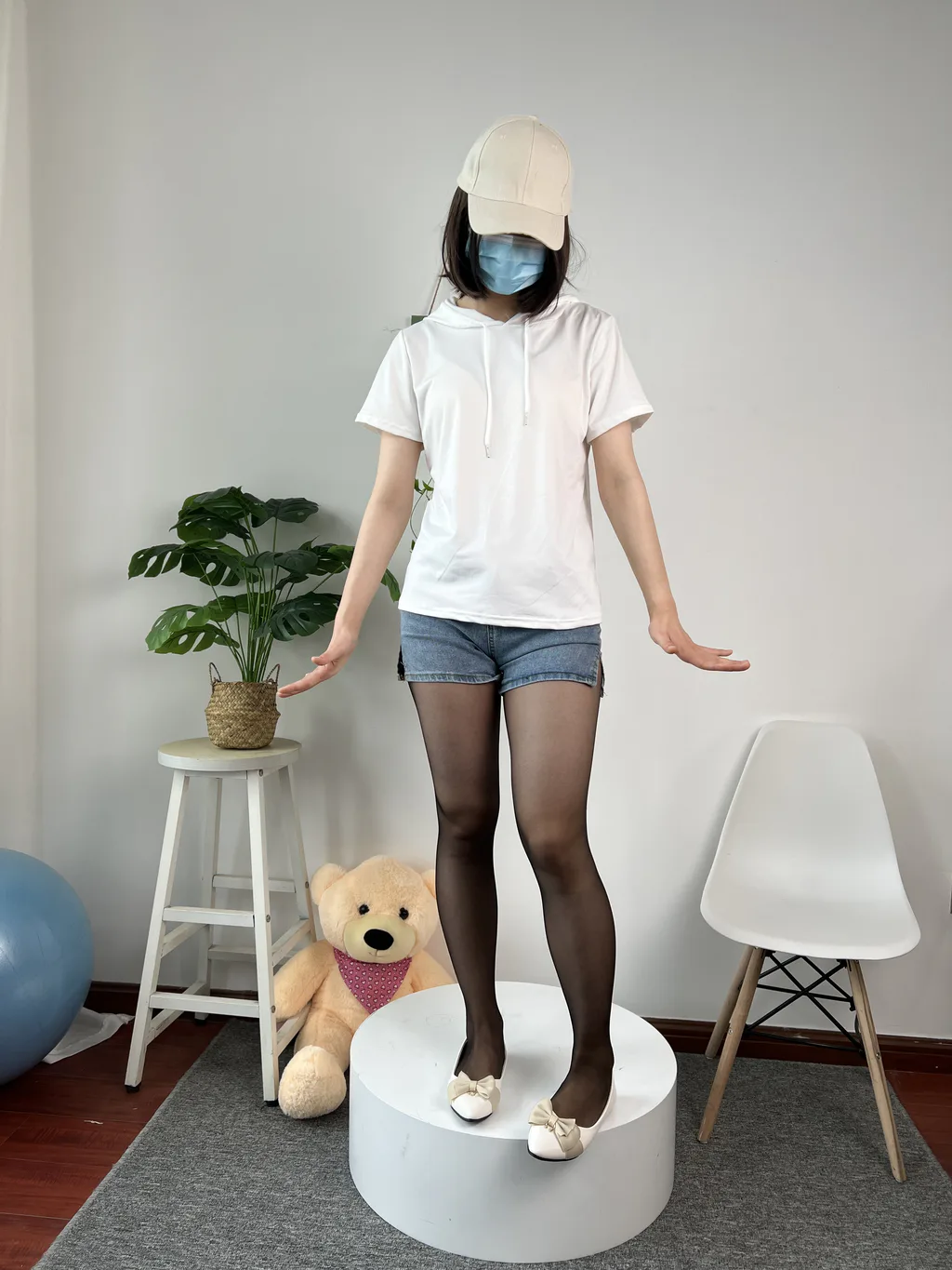 三禾摄影 NO.074 卫衣 短裤 黑丝 高跟[311P/1V/1.14GB]插图1