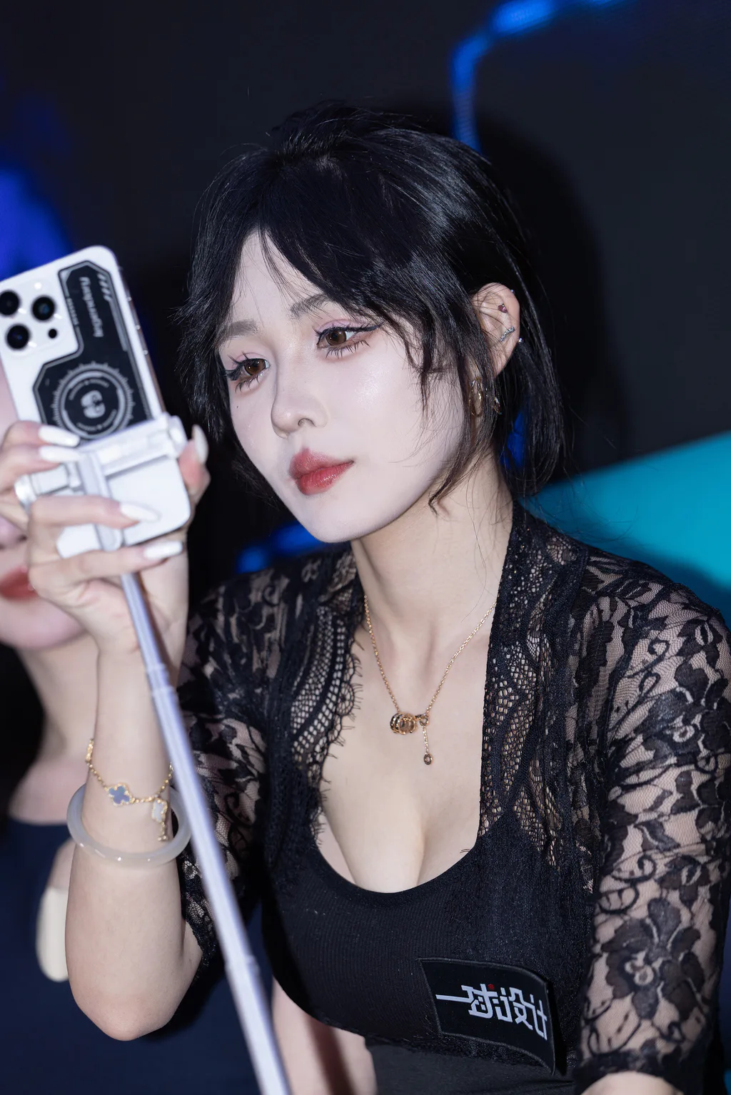 精选街拍作品 NO.6581 黑色姓感主播[96P/157MB]插图1