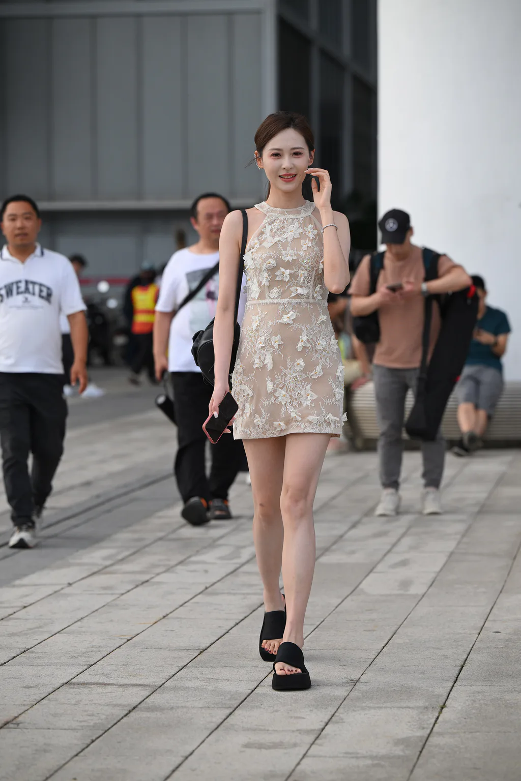 精选街拍作品 NO.6587 可爱小龙鼠[100P/153MB]插图1