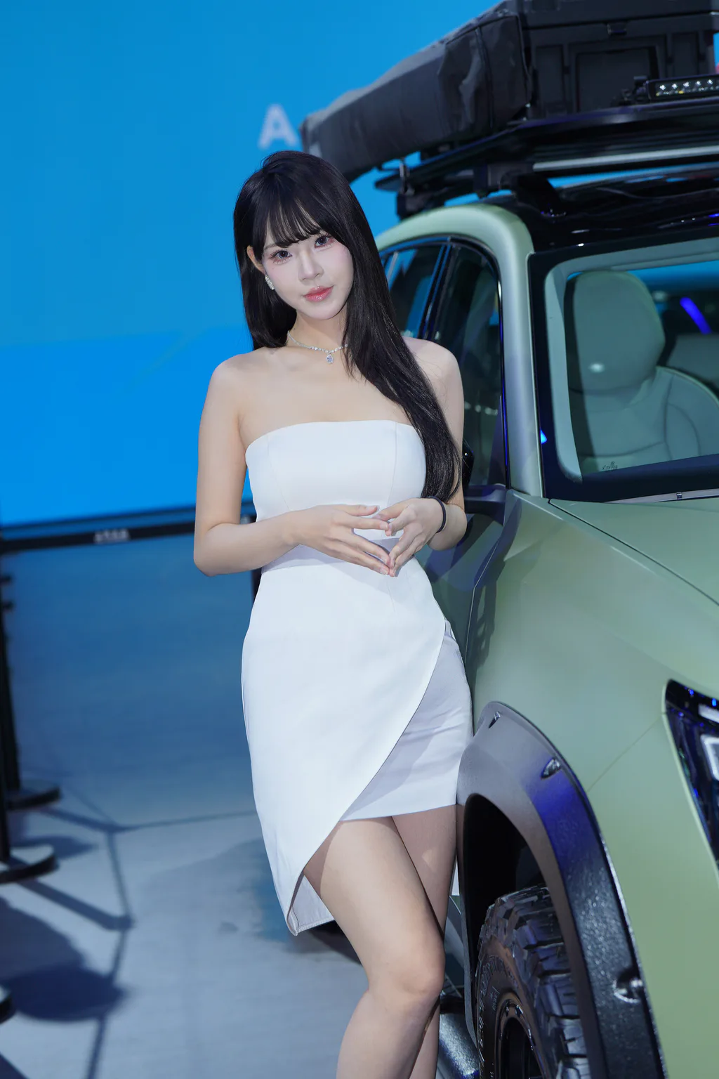 精选街拍作品 NO.6644 水灵灵白色抹胸裙[72P/135MB]插图1