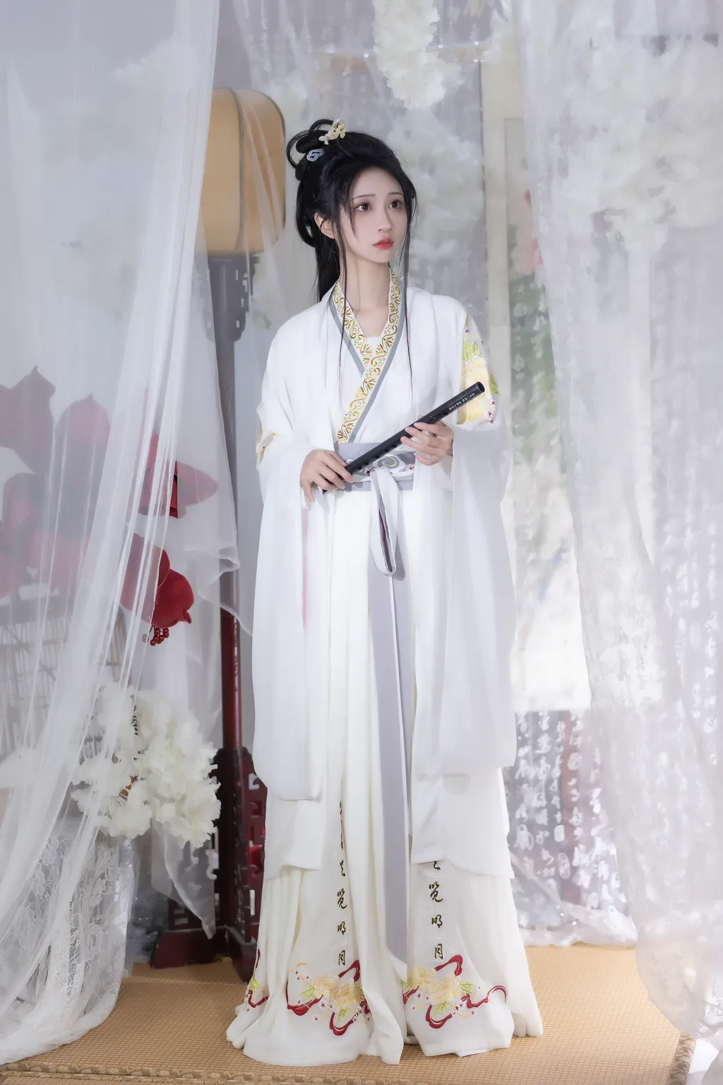 [YITUYU艺图语]2023.03.09 染江山 绮罗生的小苏苏[24+1P/210MB]插图3