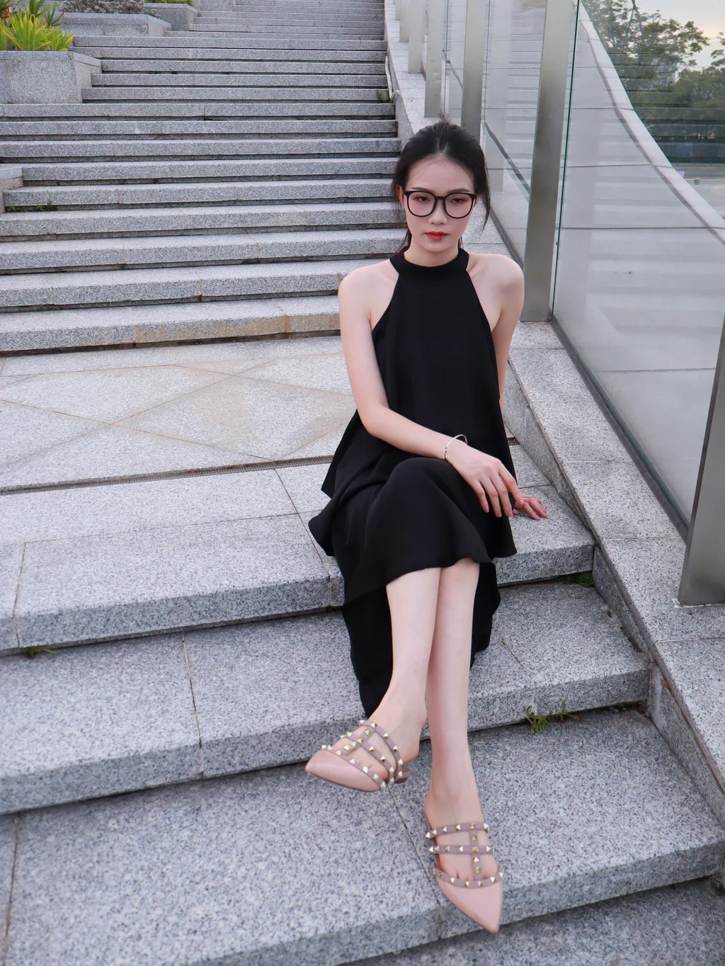 约拍系列 018号作品 02框眼镜小妹[258P/55V/4.30GB]插图1