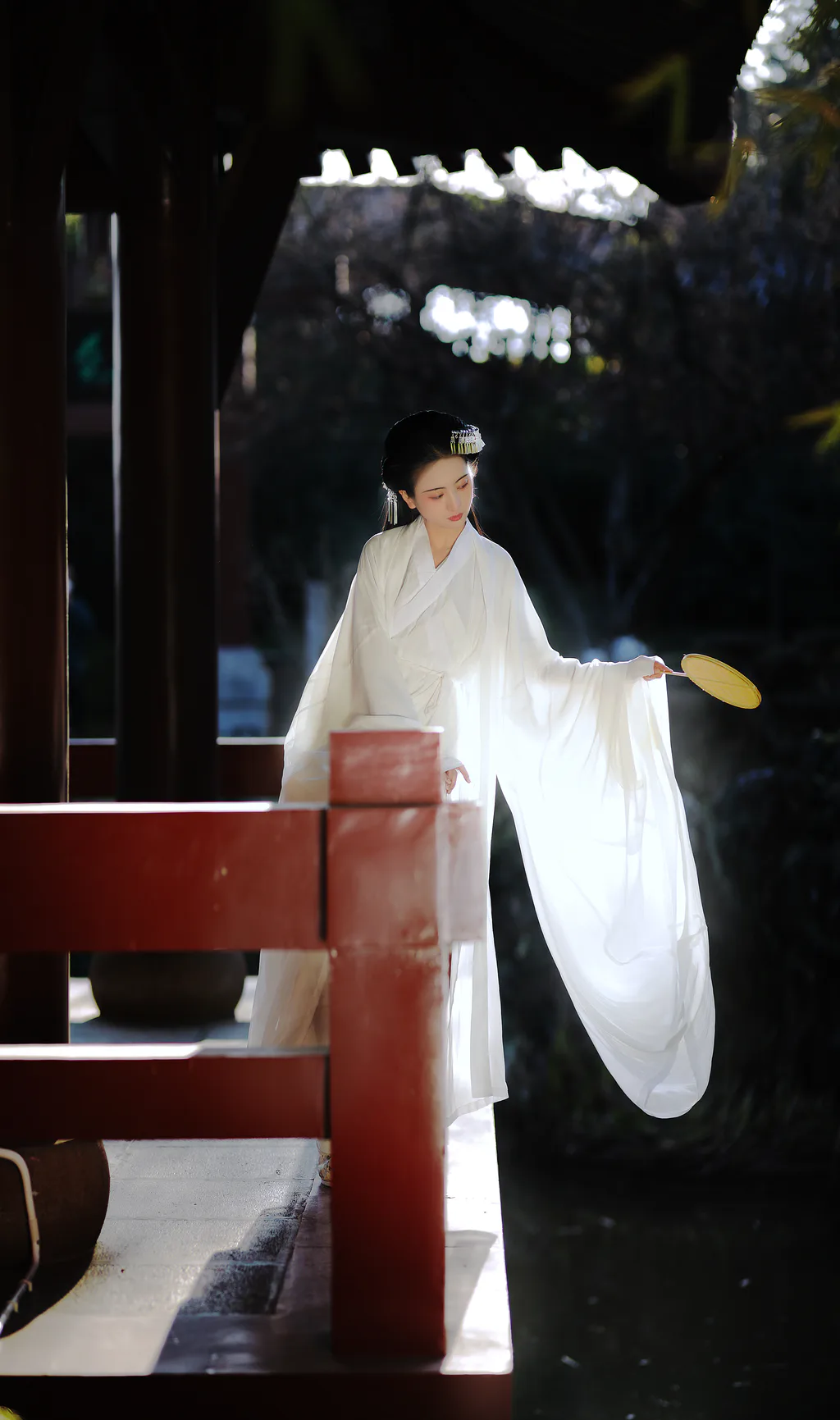 [YITUYU艺图语]2023.02.17 皑如山上雪皎若云间月 瑜瑾[24+1P/439MB]插图